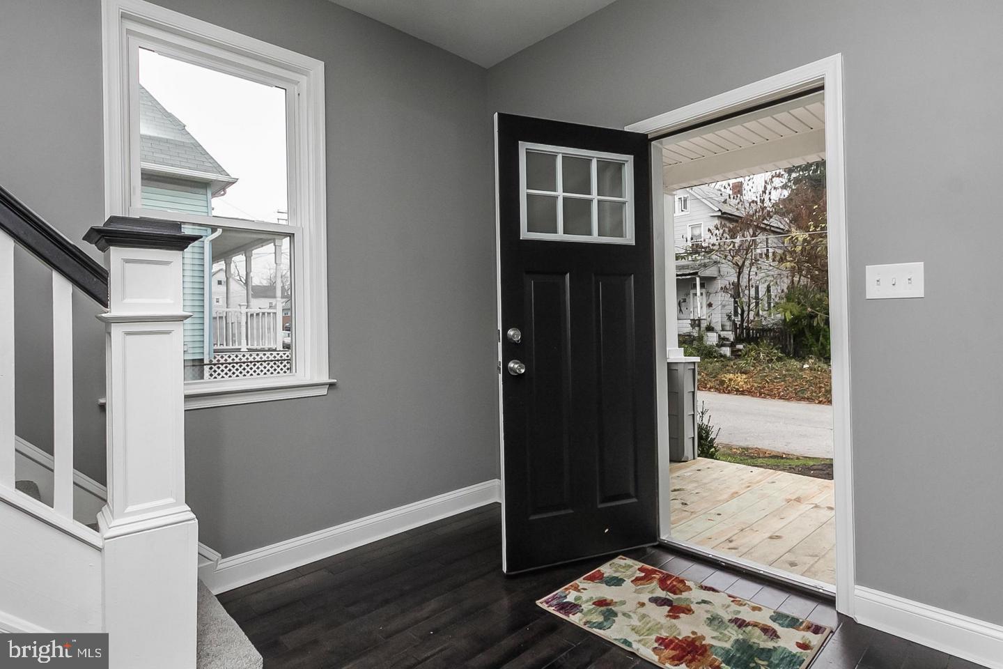 LANDSDOWNE - Residential