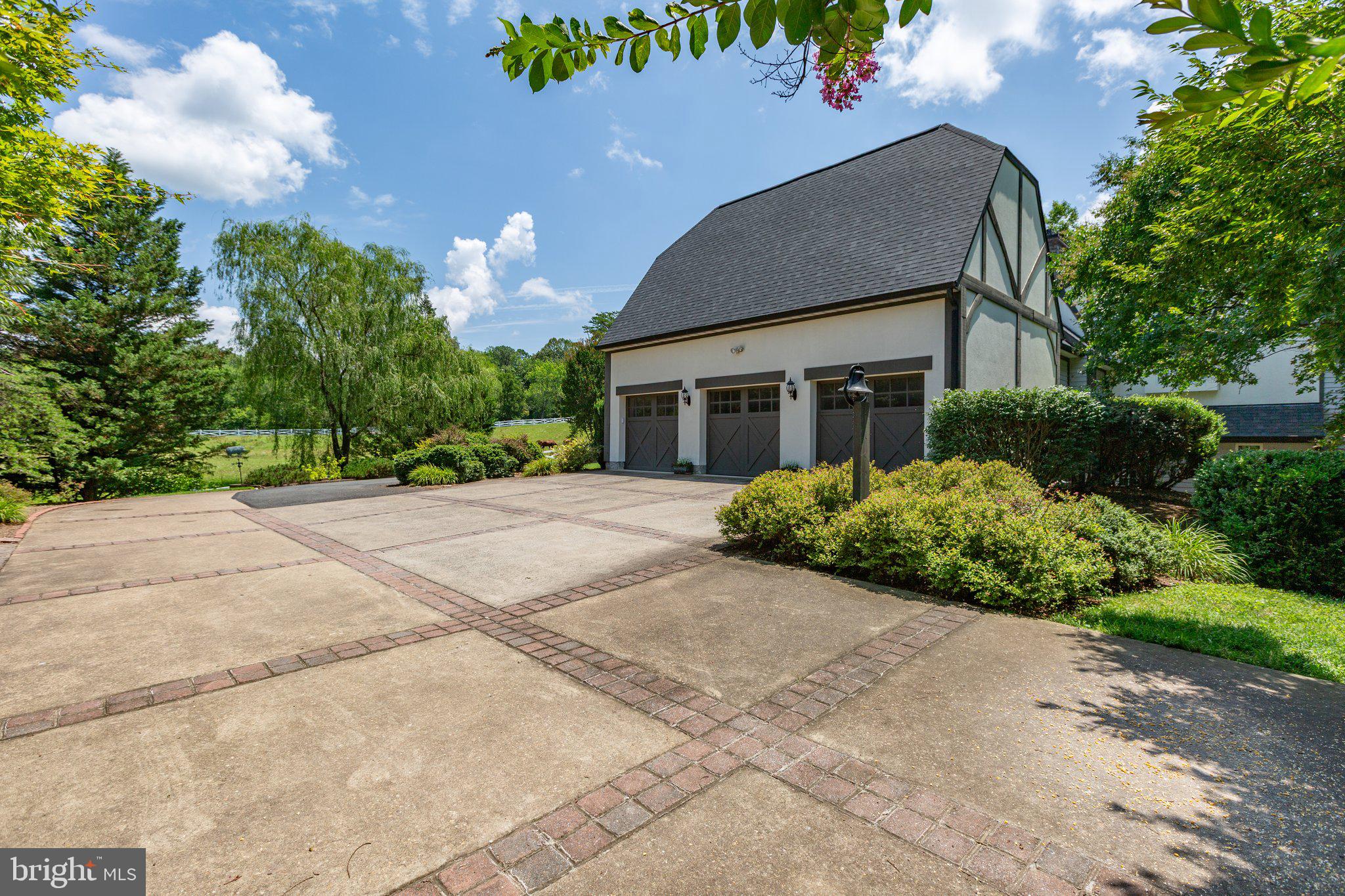 HEATHERSFIELD - Residential