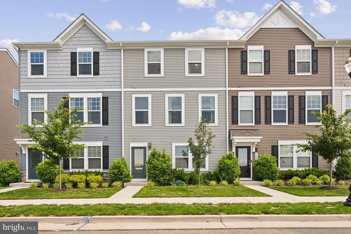 PRESIDENTS POINTE - Residential Lease