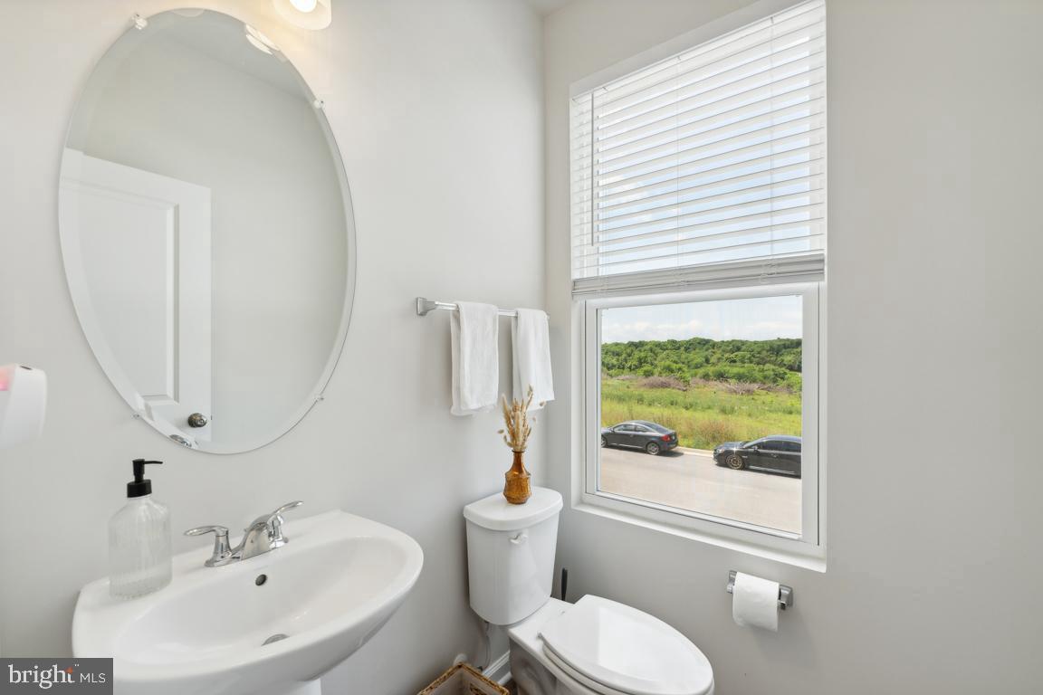 PRESIDENTS POINTE - Residential Lease