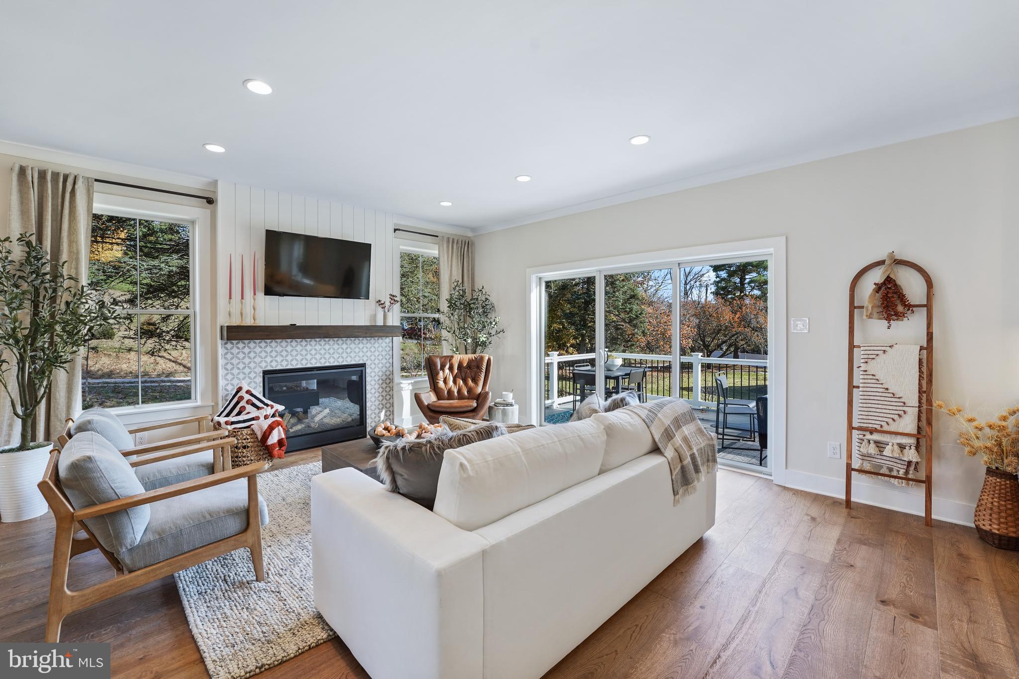 SAWMILL COURT - Residential