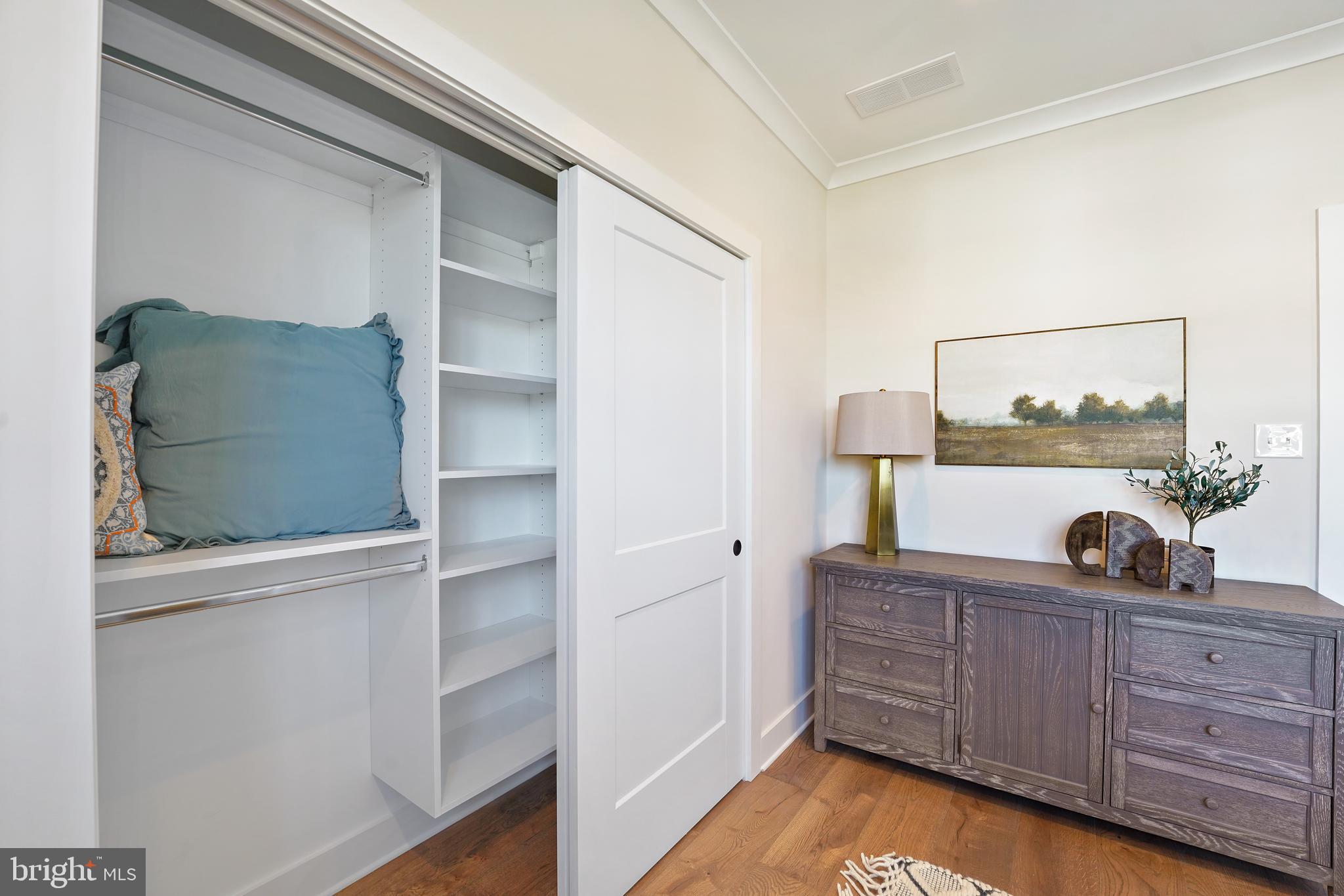 SAWMILL COURT - Residential