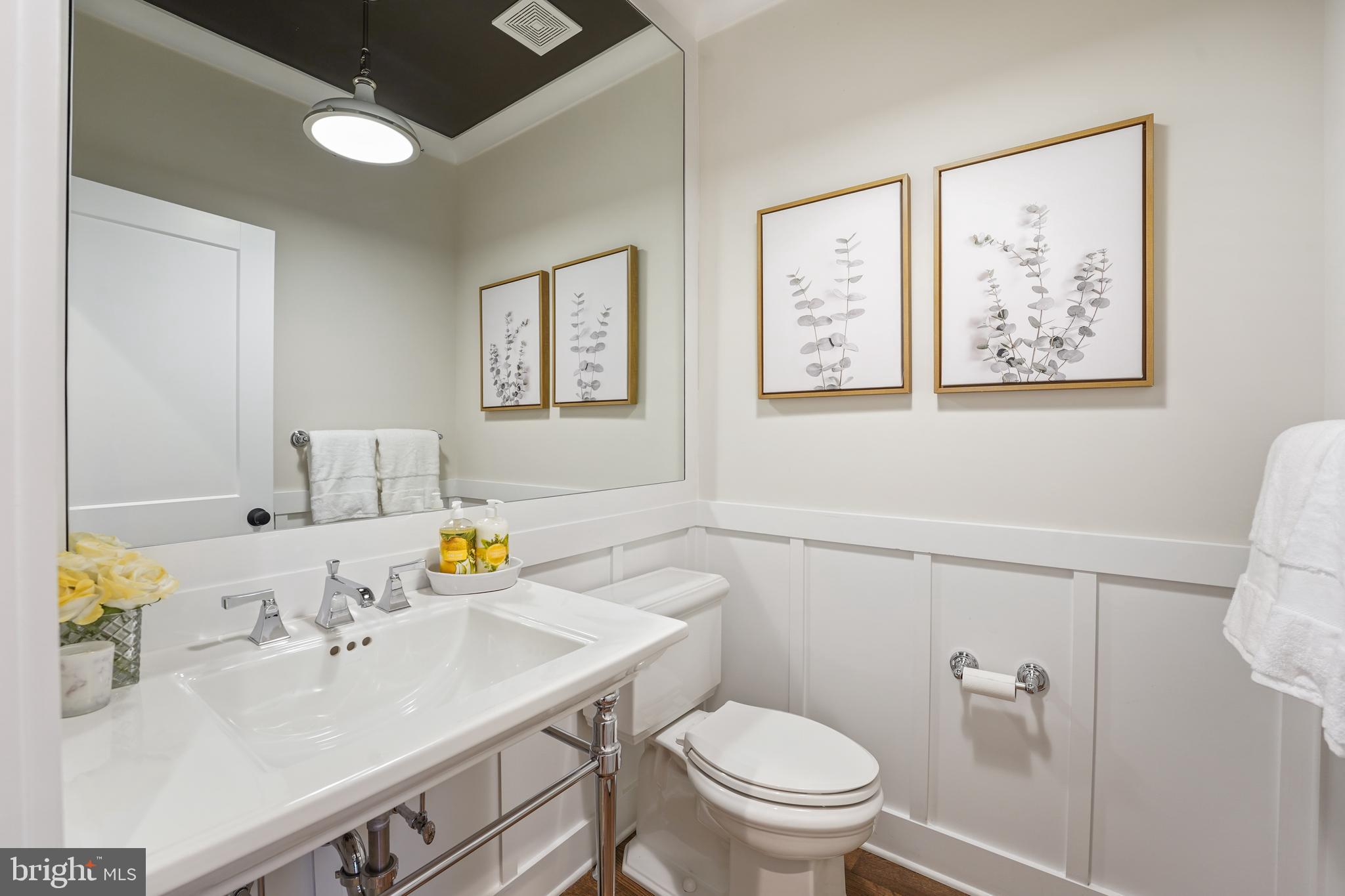 SAWMILL COURT - Residential