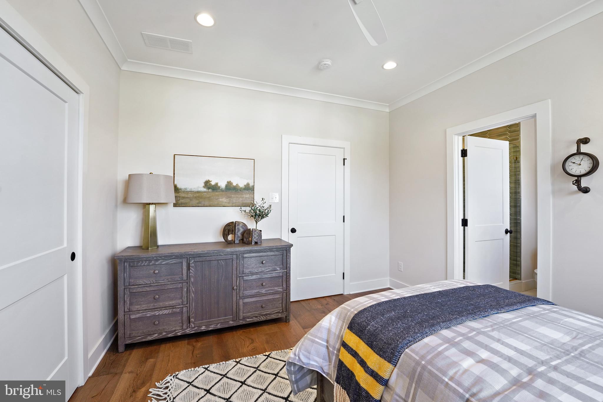 SAWMILL COURT - Residential