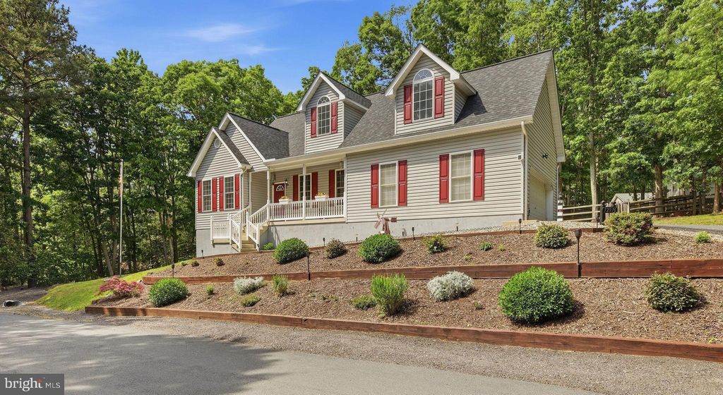 Photo of 12976 Mariners Circle, LUSBY, MD 20657 (MLS # MDCA2027100)