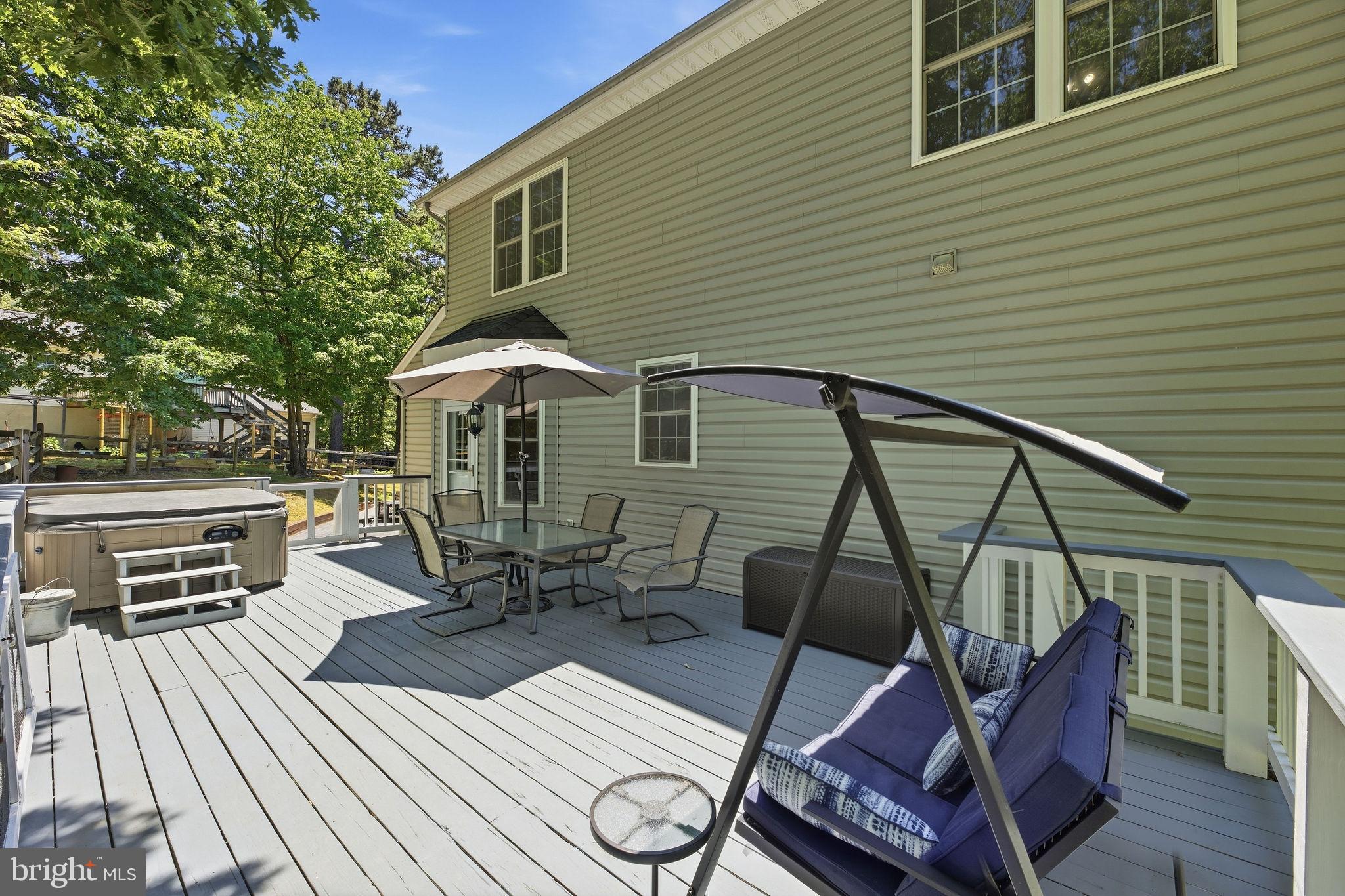 THE SOUNDINGS - Residential