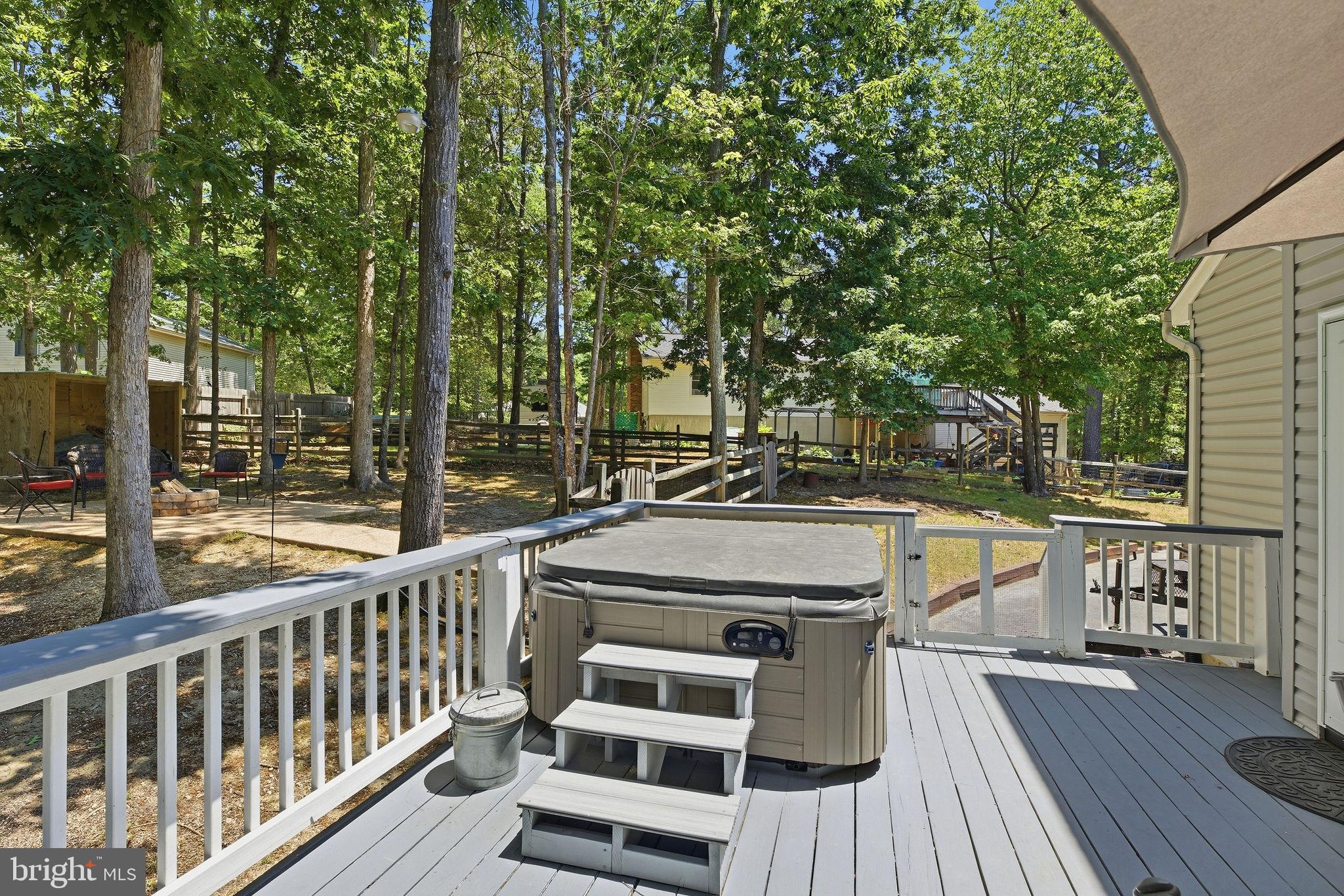 THE SOUNDINGS - Residential