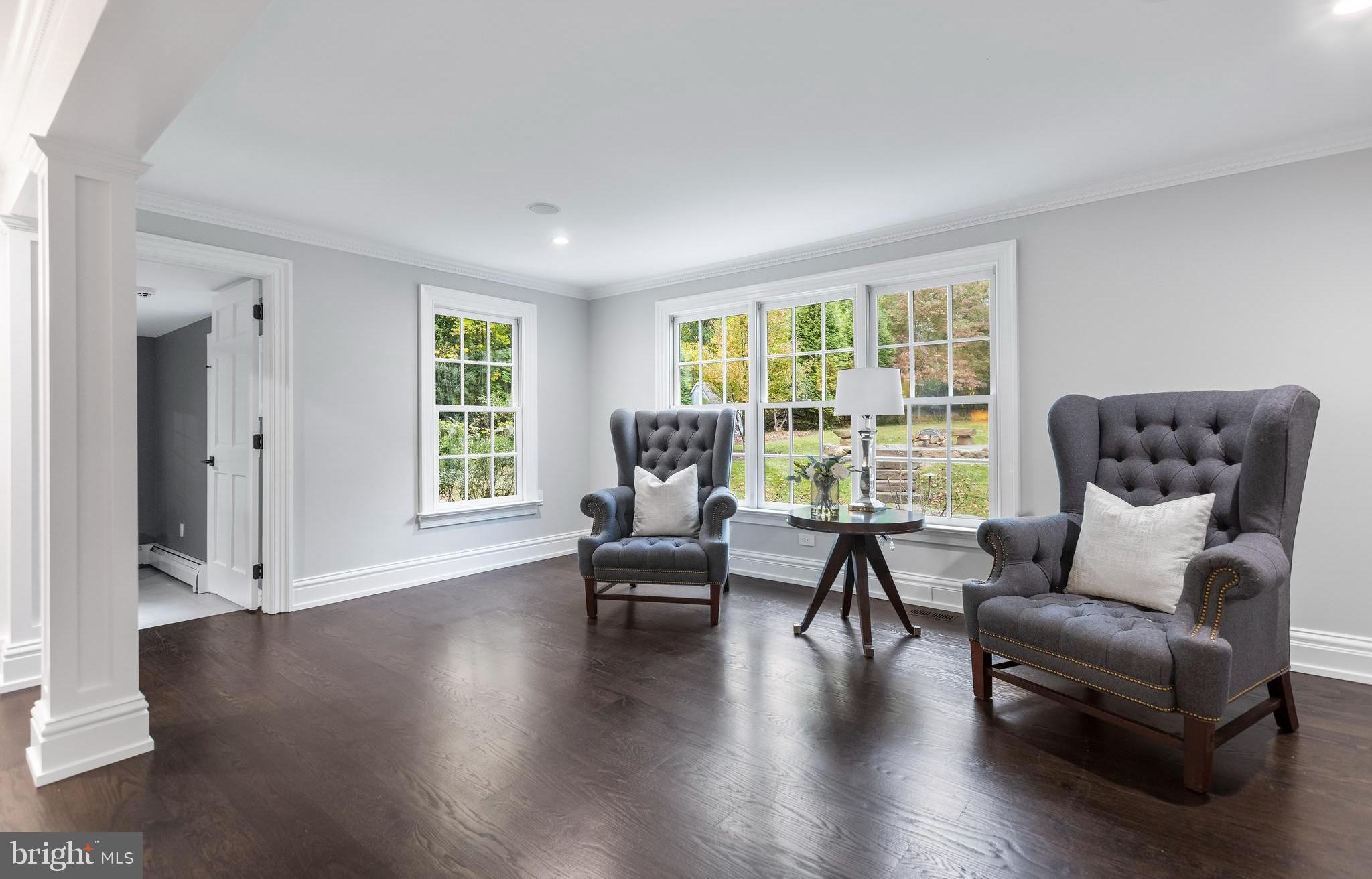 RADNOR HUNT - Residential