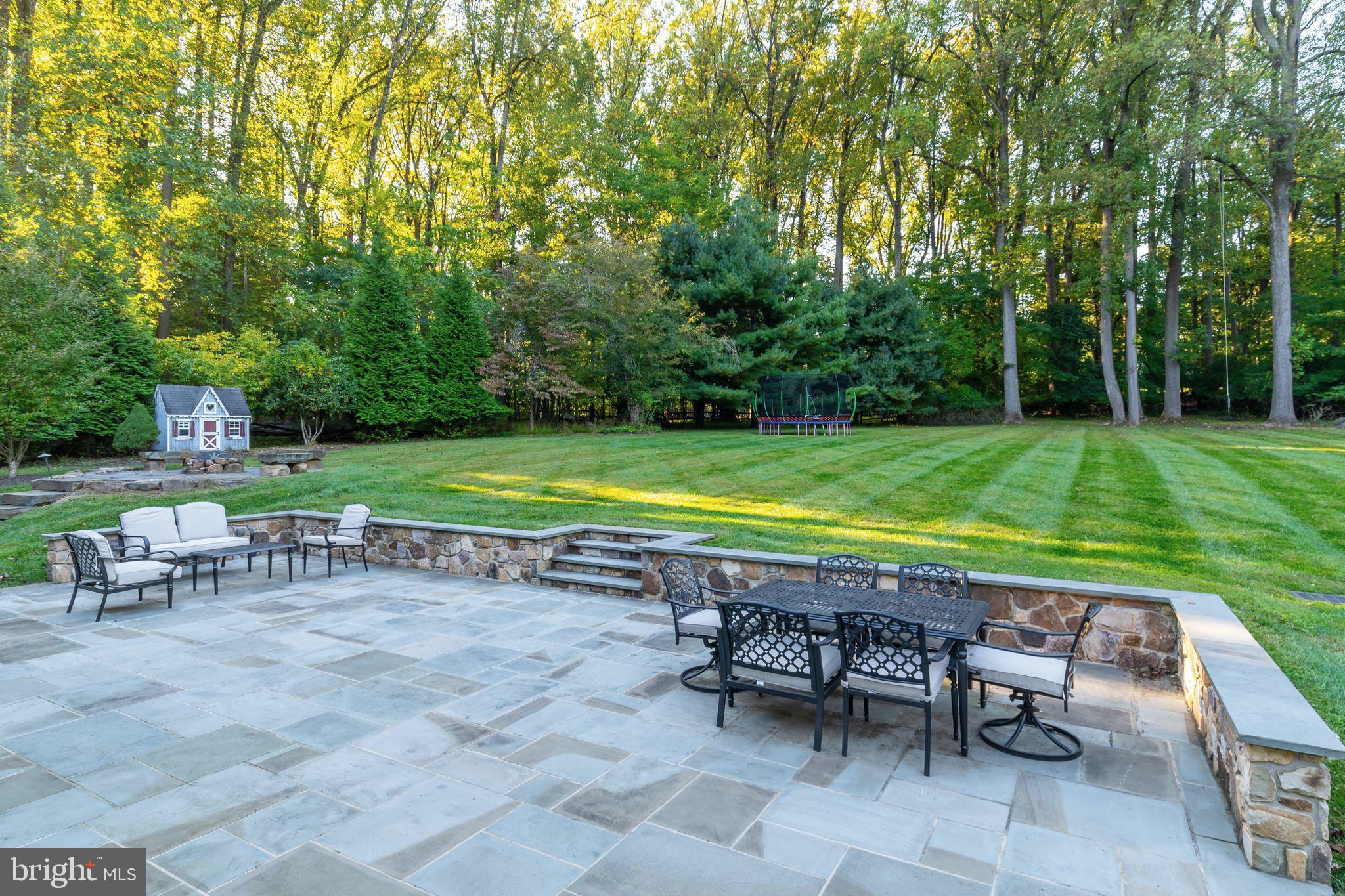 RADNOR HUNT - Residential