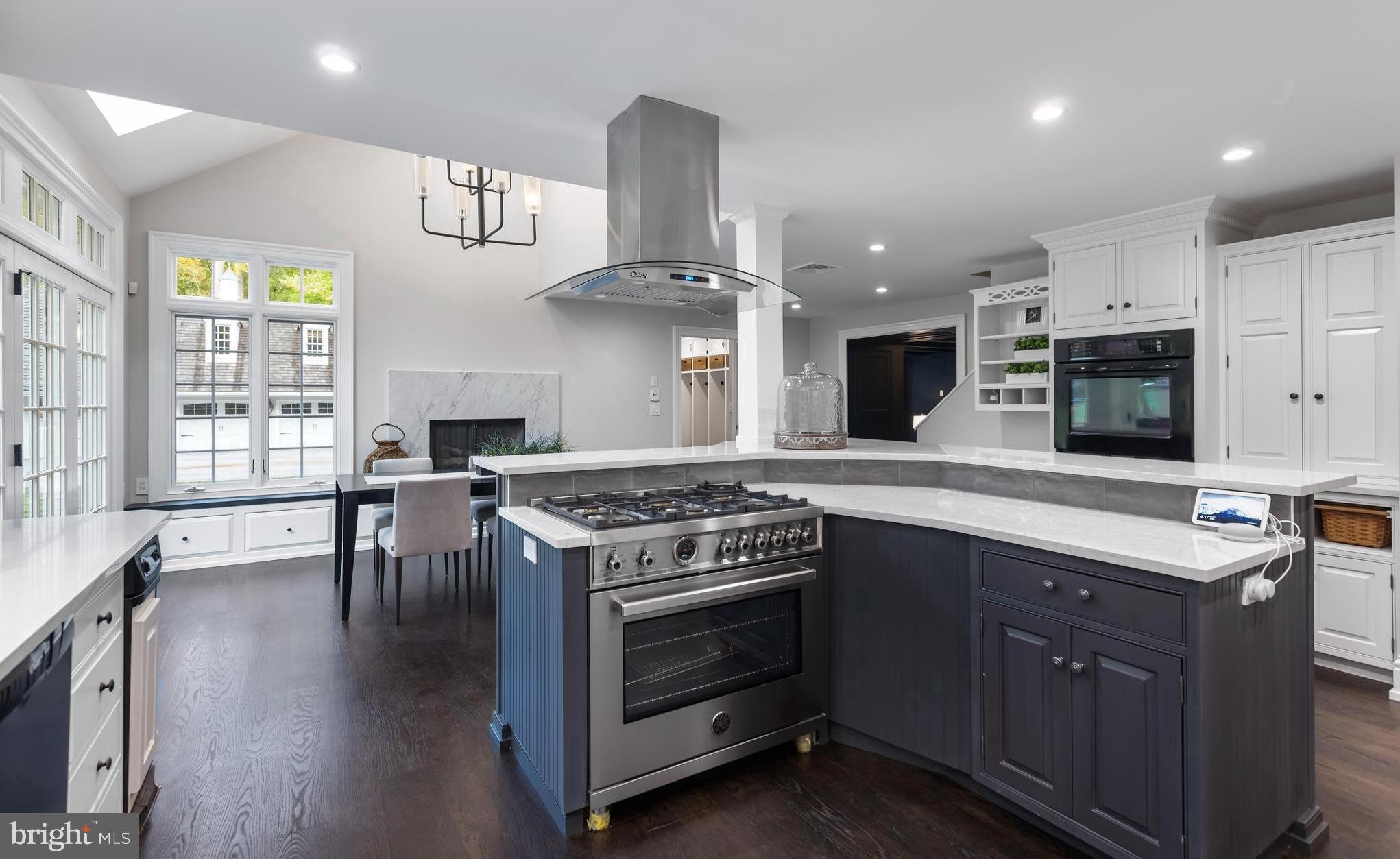 RADNOR HUNT - Residential