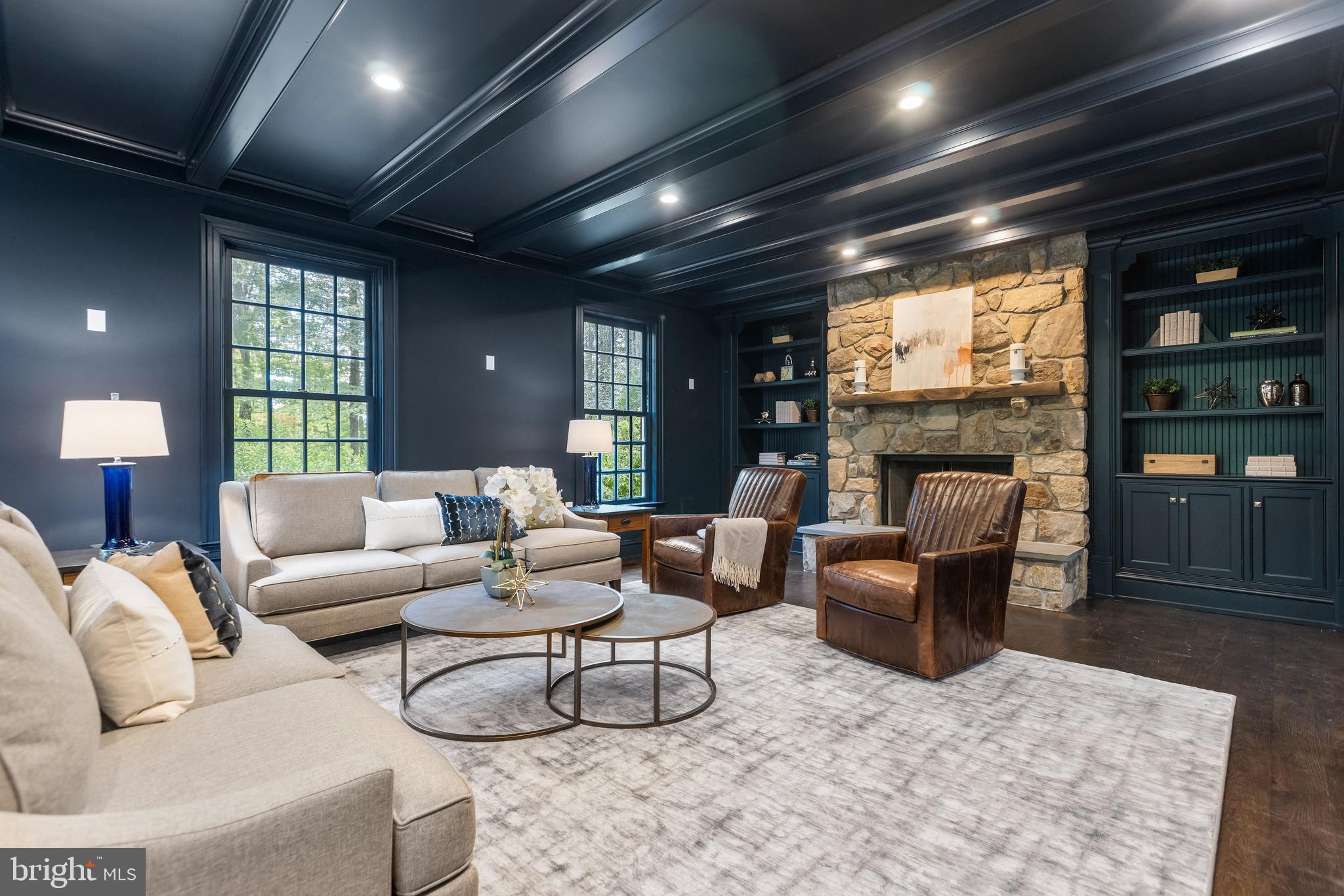 RADNOR HUNT - Residential