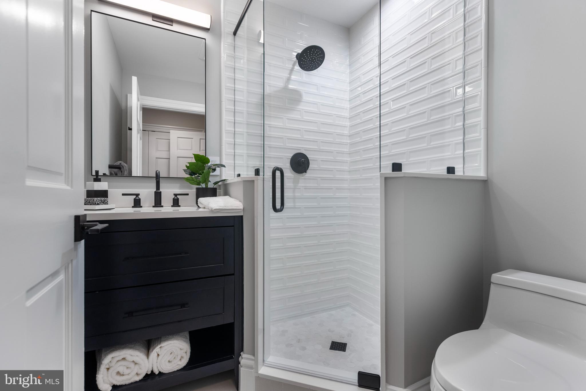 RADNOR HUNT - Residential