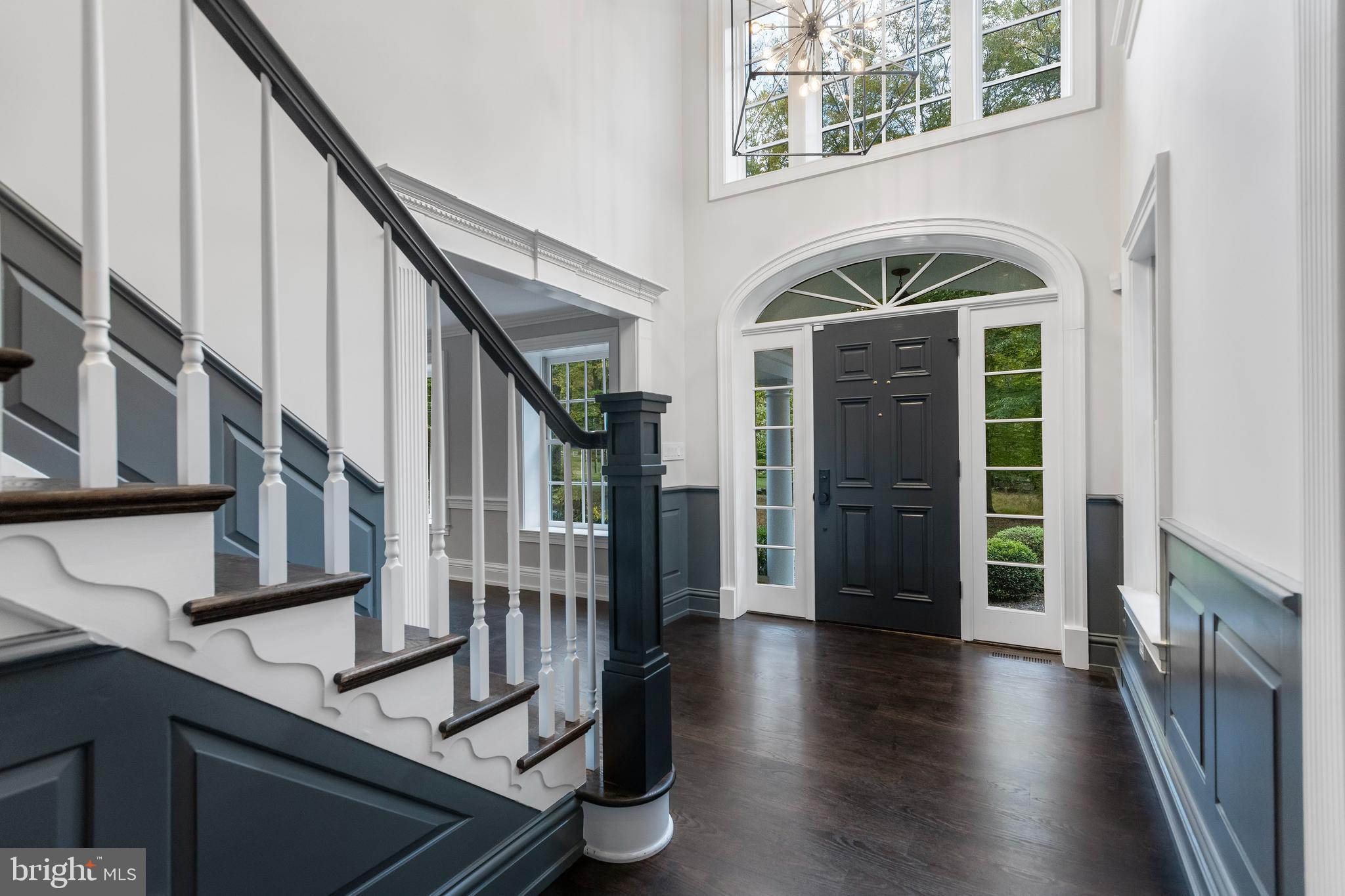 RADNOR HUNT - Residential