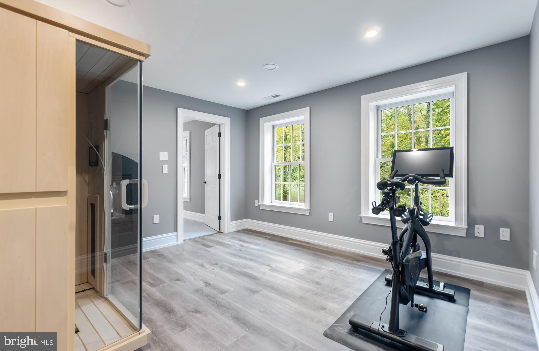 RADNOR HUNT - Residential