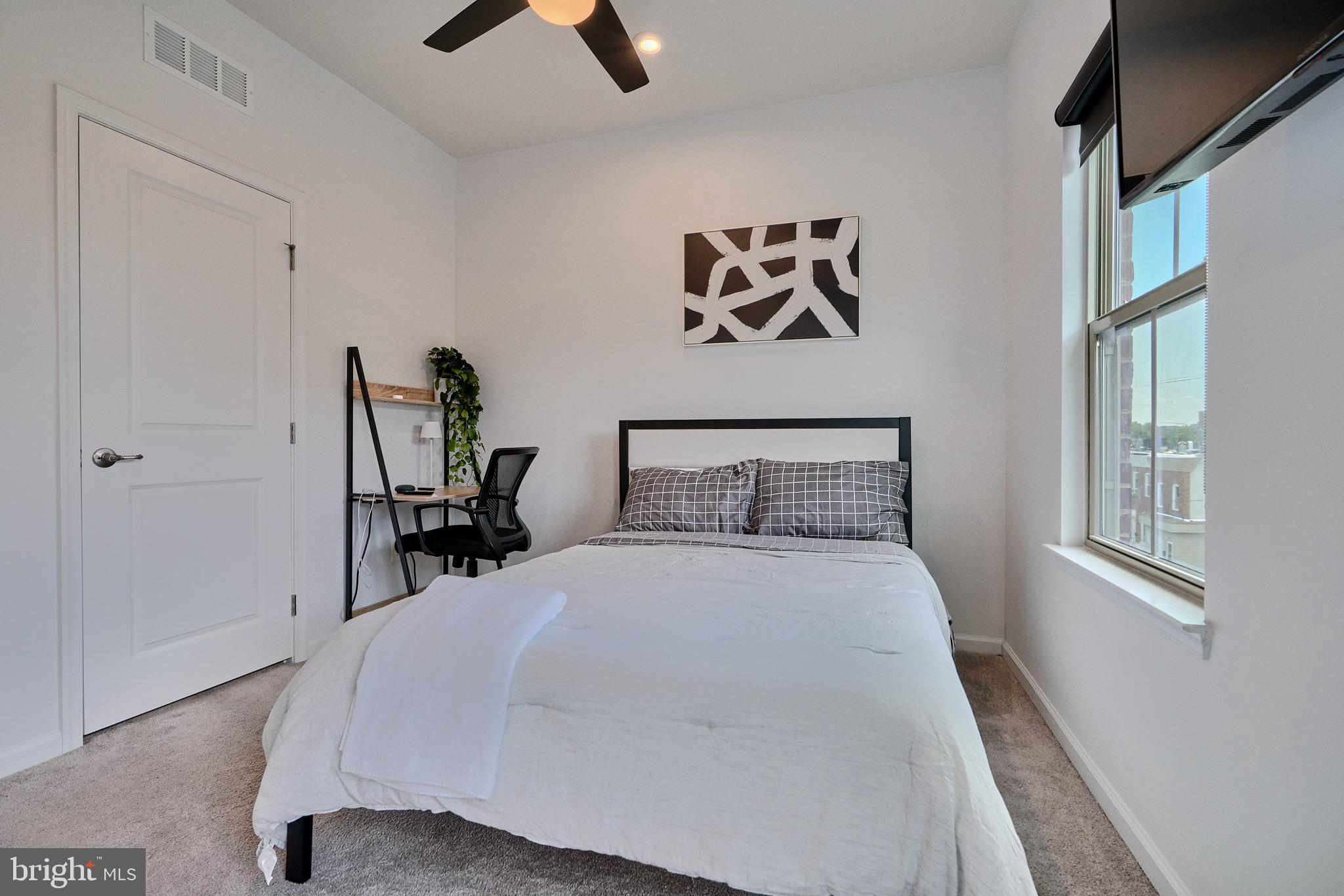 GREEKTOWN - Residential