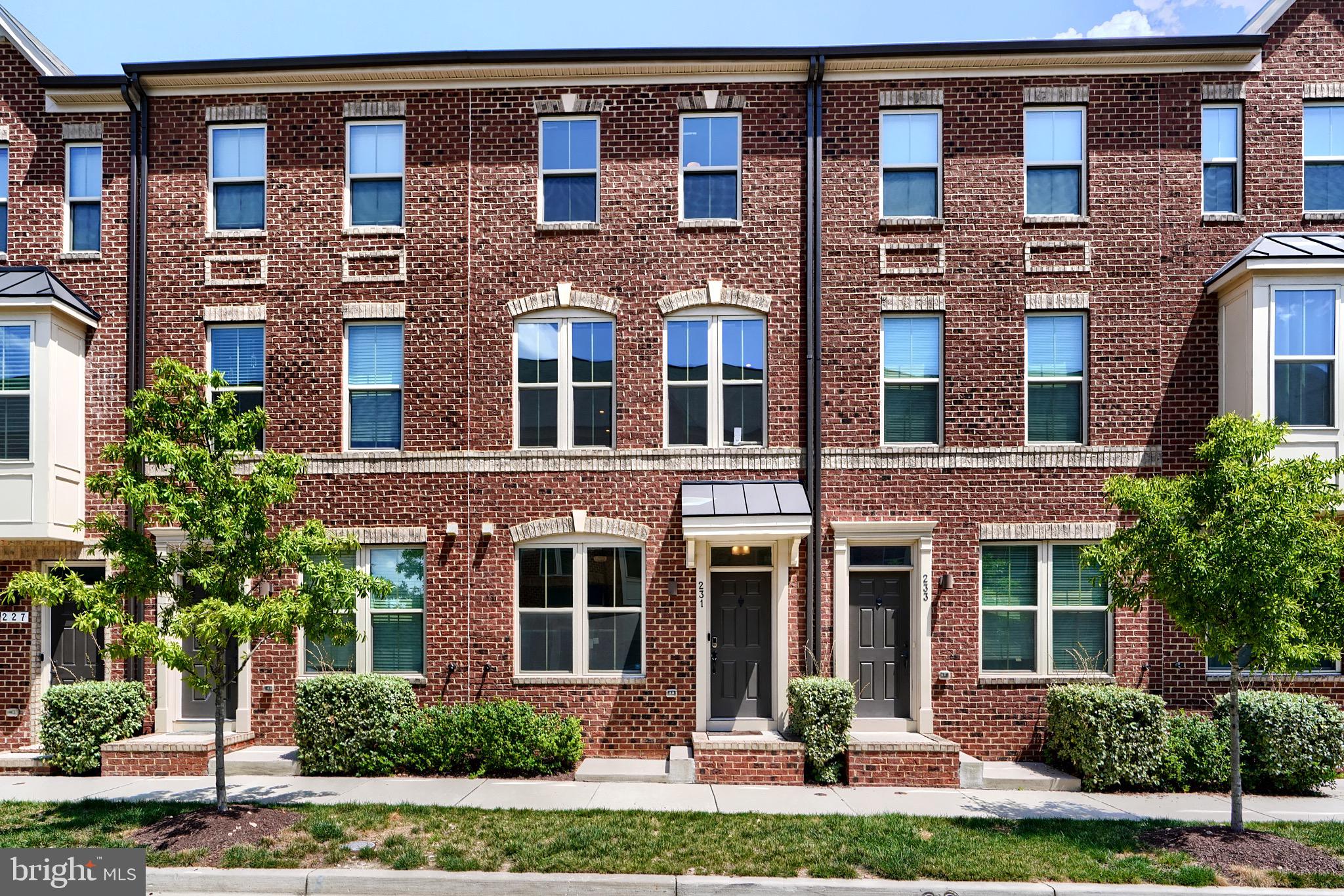 GREEKTOWN - Residential