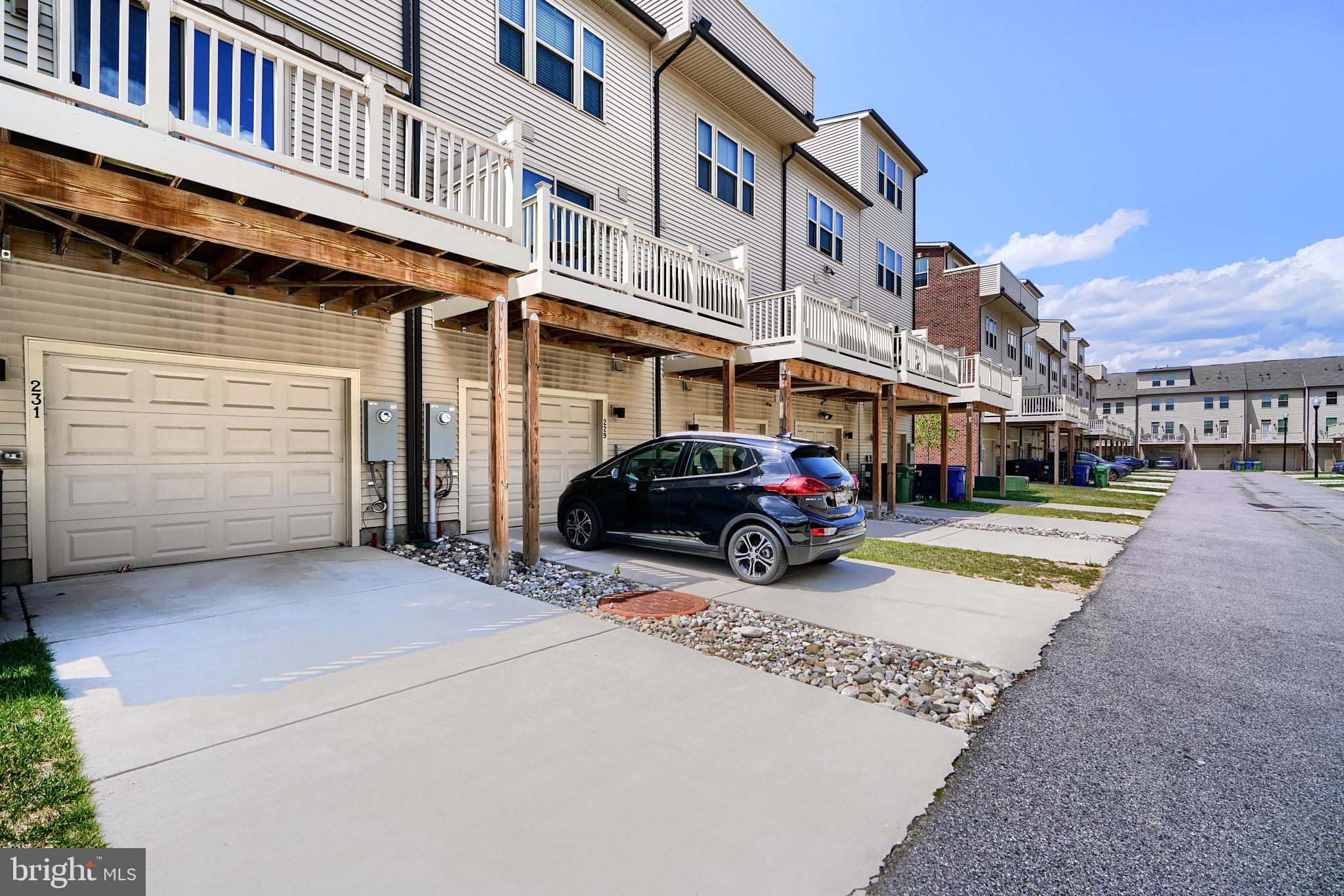 GREEKTOWN - Residential