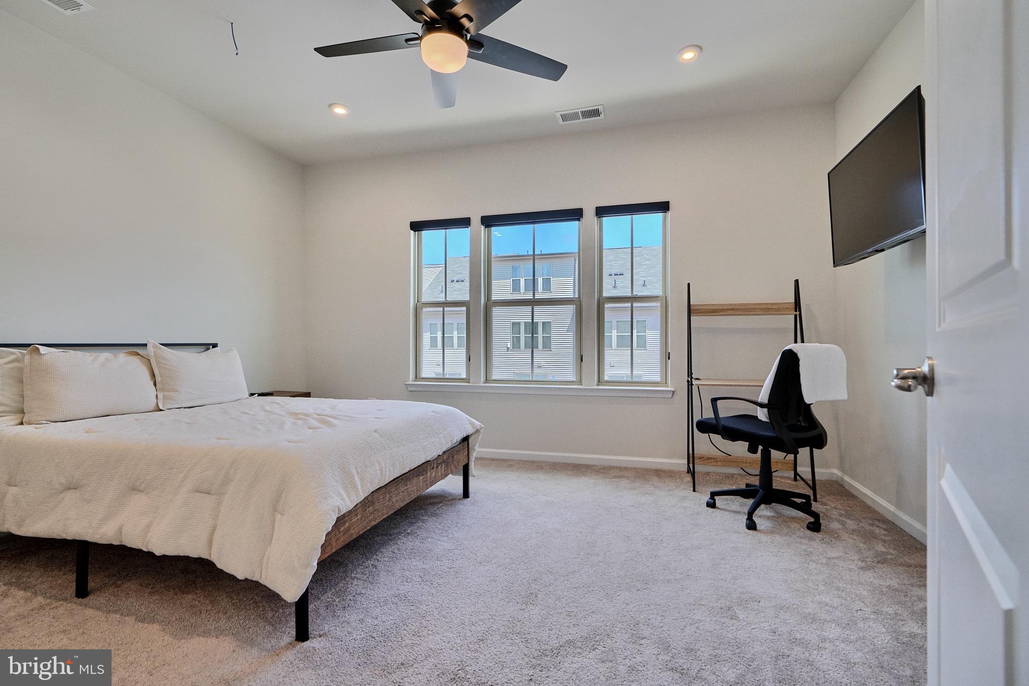 GREEKTOWN - Residential