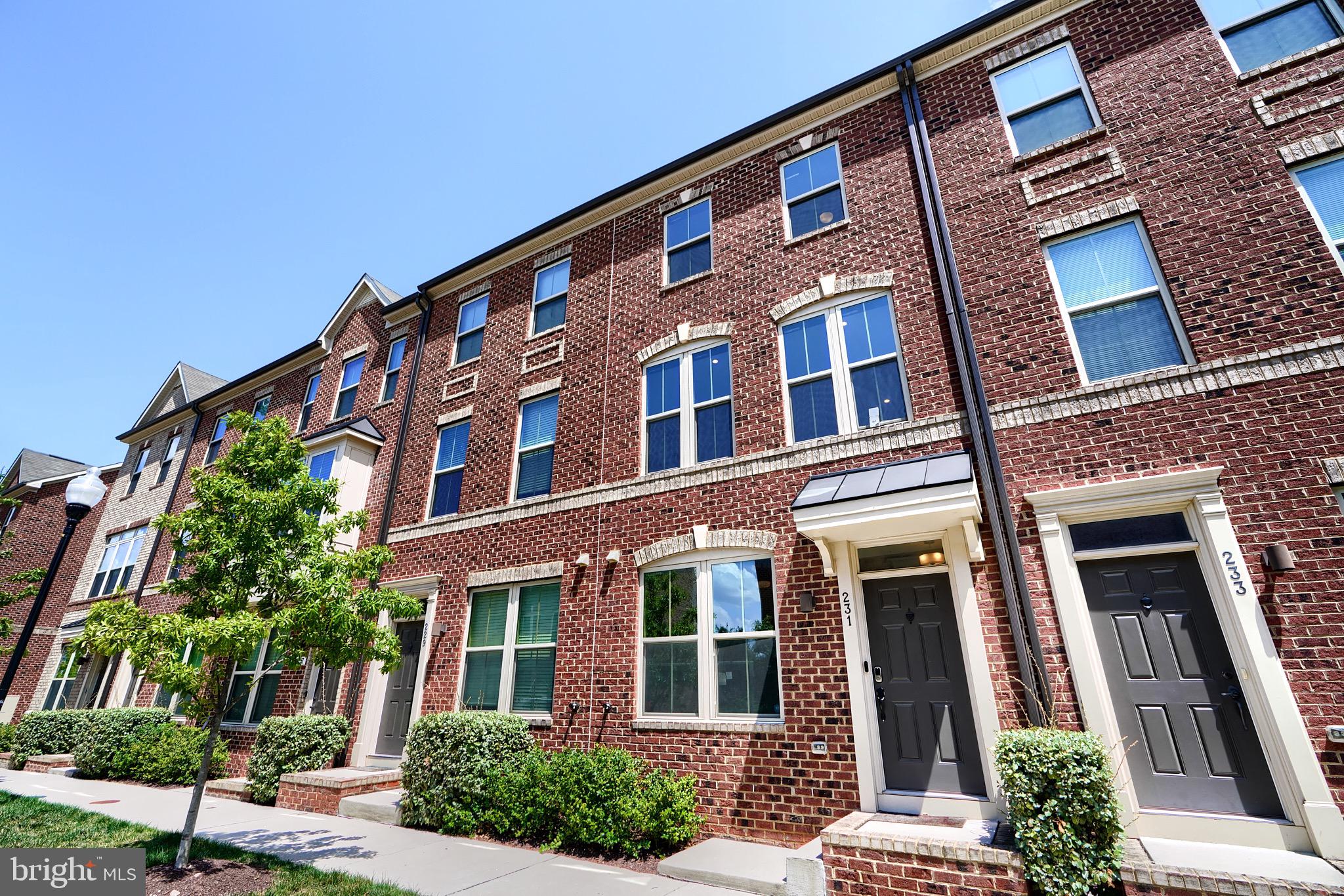 GREEKTOWN - Residential