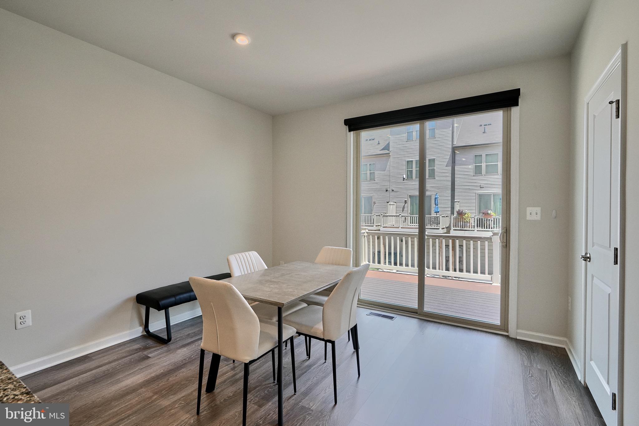 GREEKTOWN - Residential