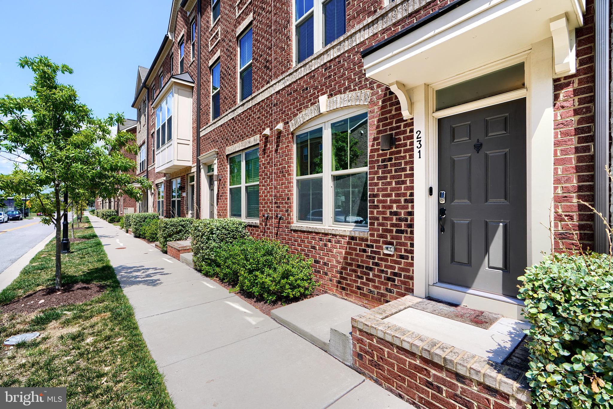 GREEKTOWN - Residential