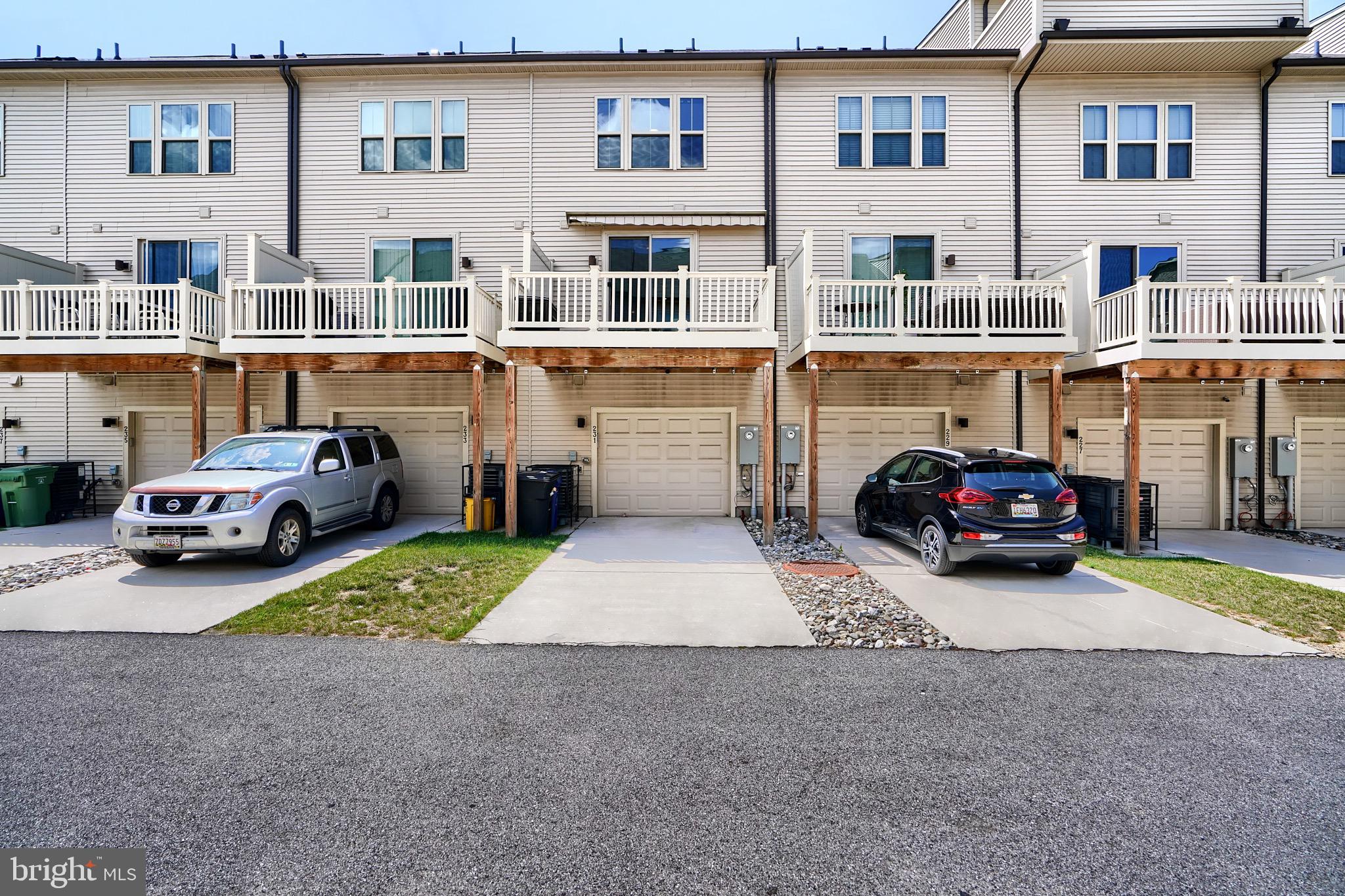 GREEKTOWN - Residential