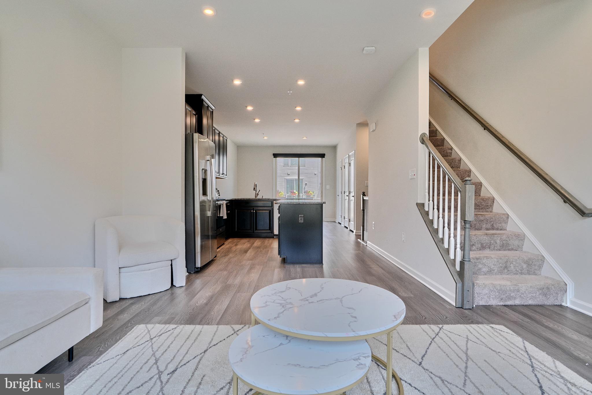 GREEKTOWN - Residential