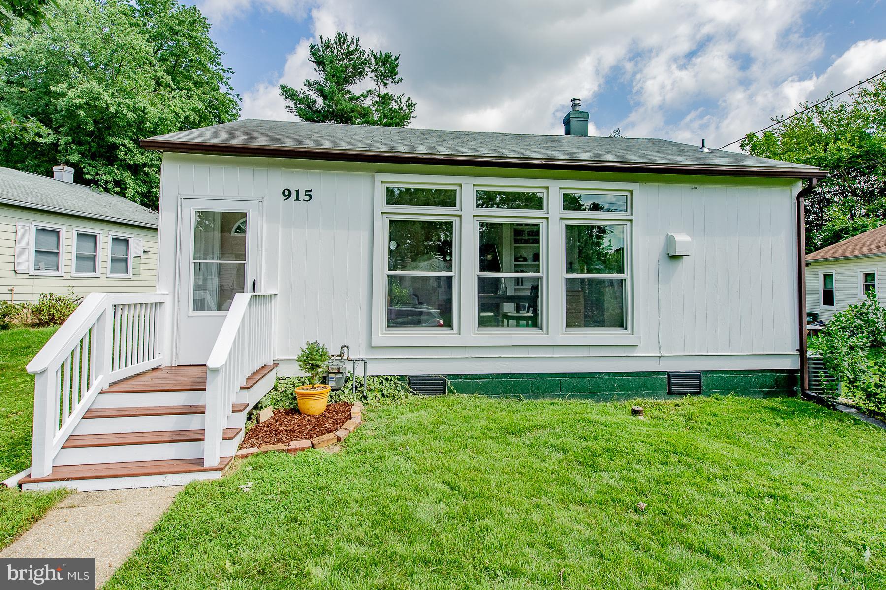 LAUREL GARDENS - Residential