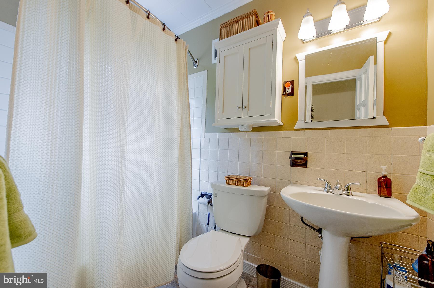 LAUREL GARDENS - Residential