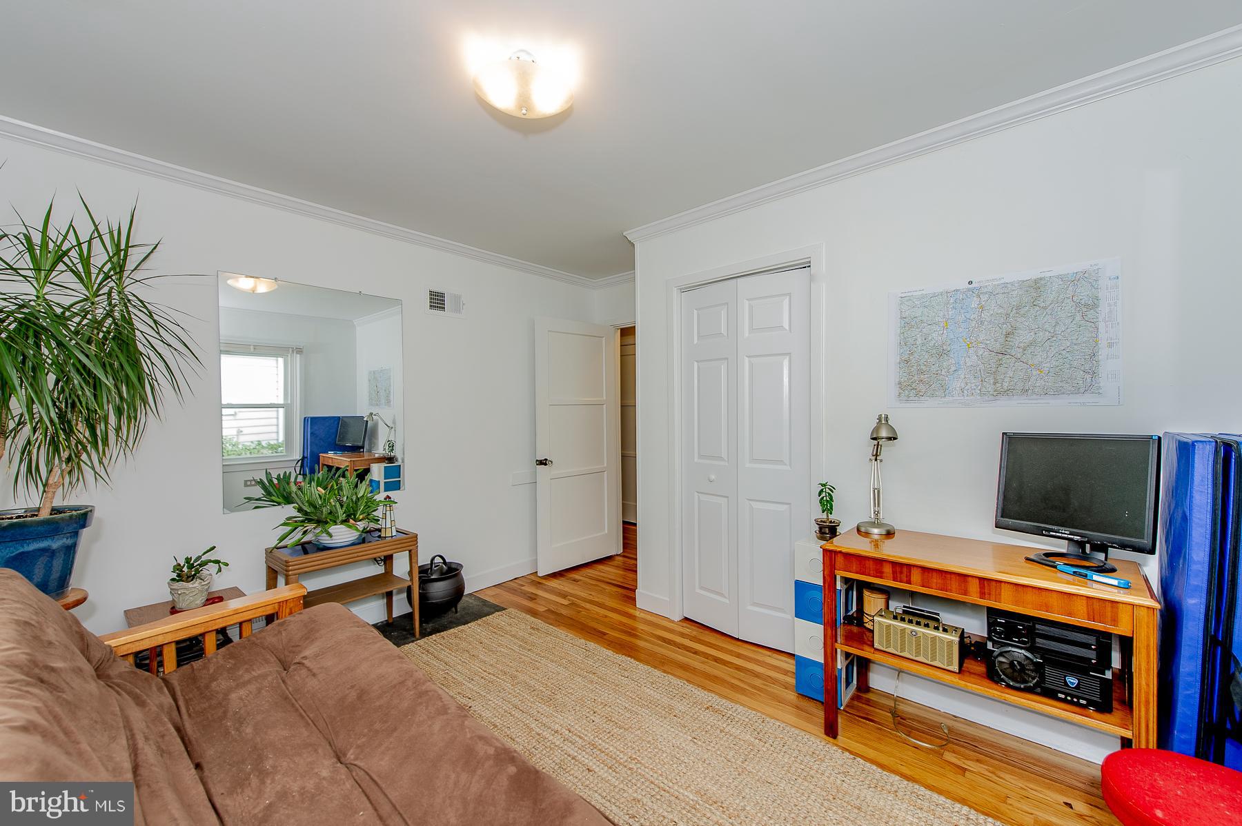 LAUREL GARDENS - Residential