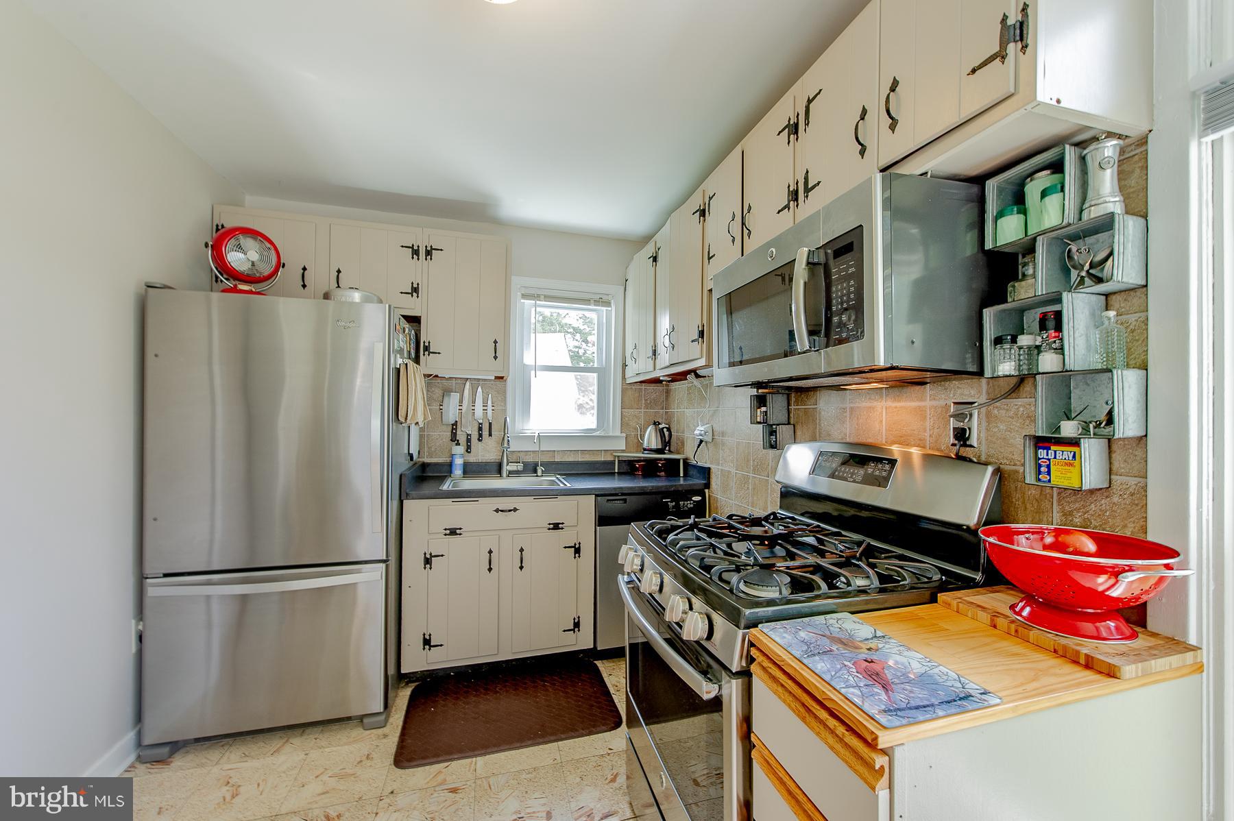 LAUREL GARDENS - Residential