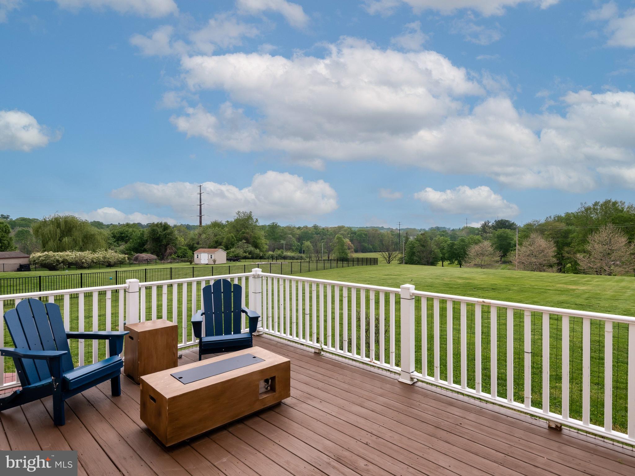 FRANKLIN CHASE - Residential