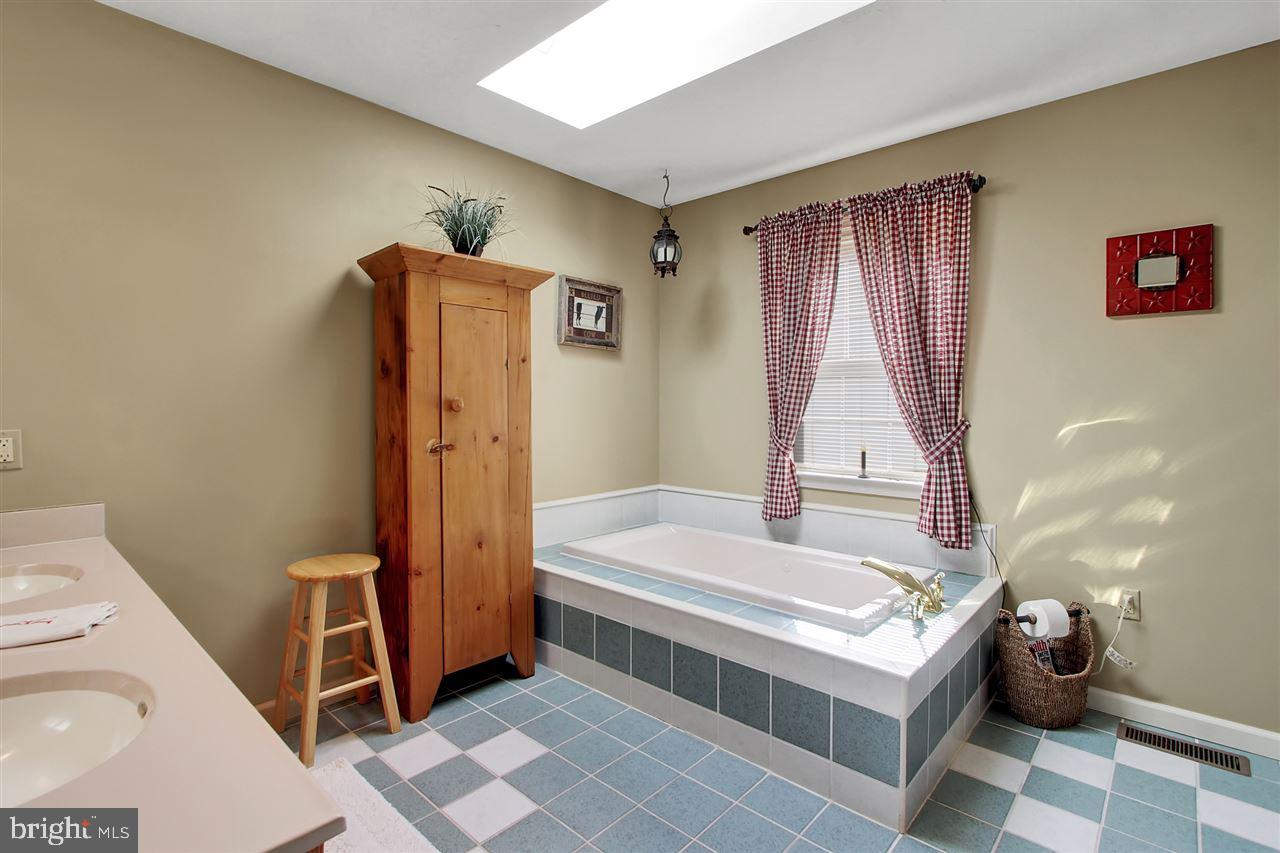 MARBURG LANDING - Residential