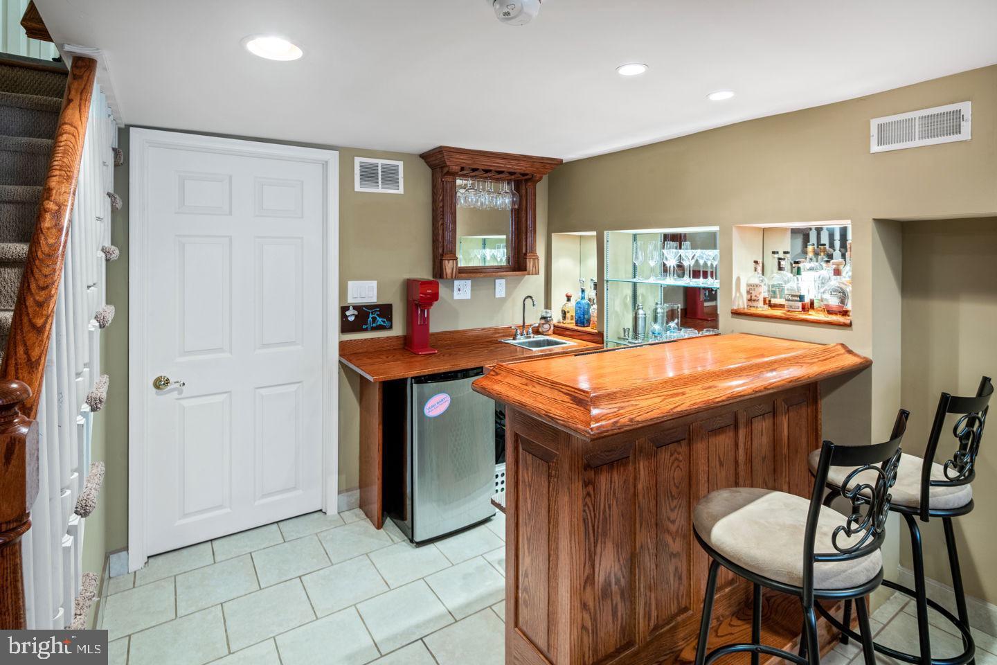 GRADUATE HOSPITAL - Residential Lease