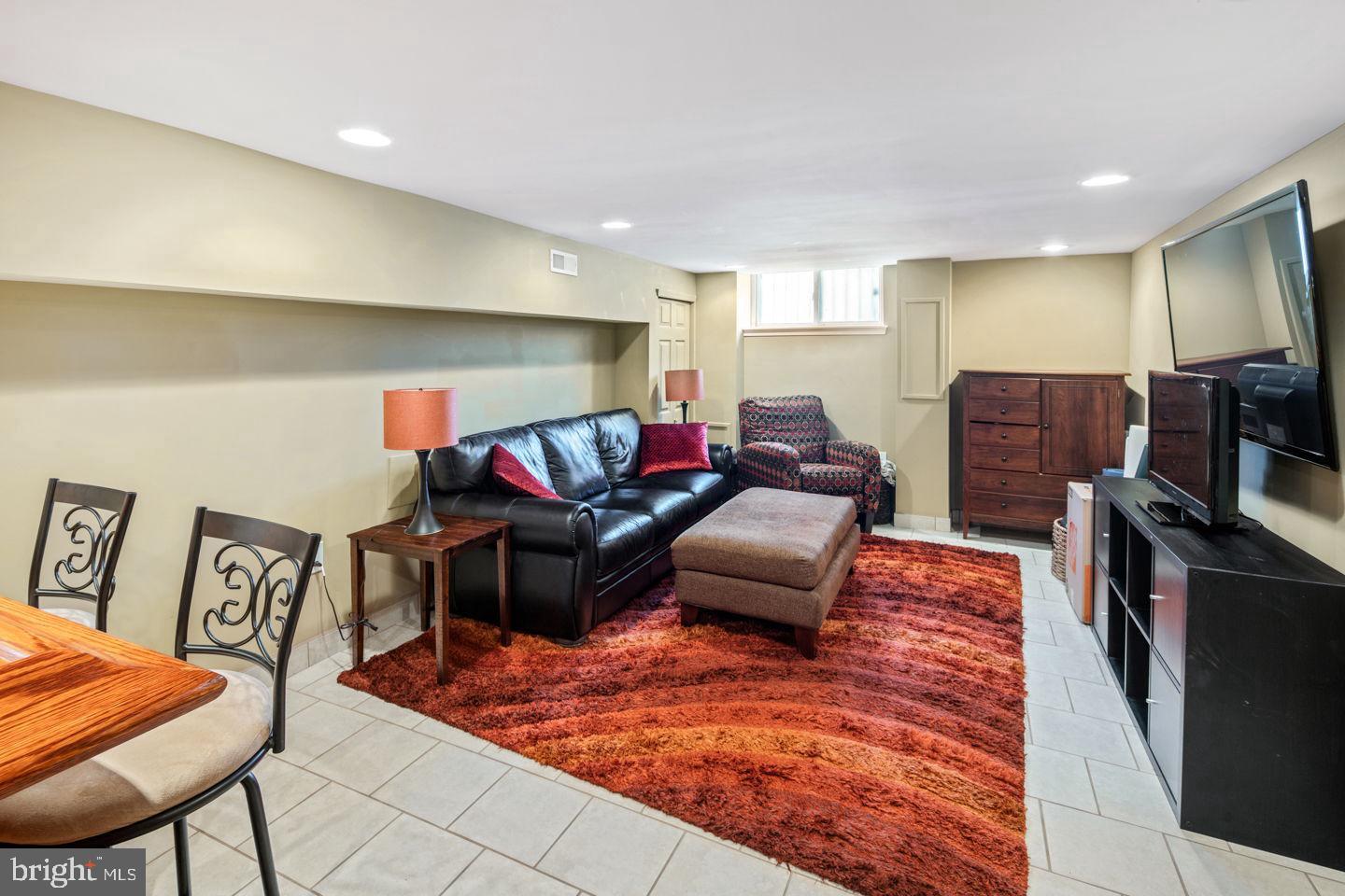 GRADUATE HOSPITAL - Residential Lease