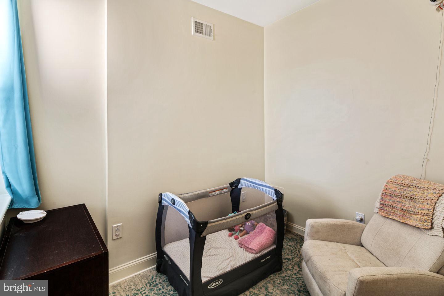 GRADUATE HOSPITAL - Residential Lease