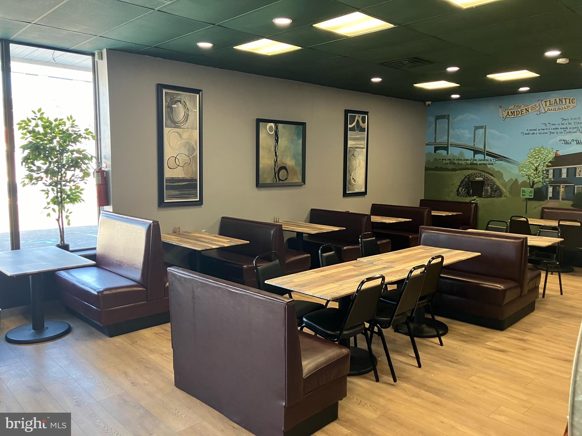 415 N WHITE HORSE PIKE