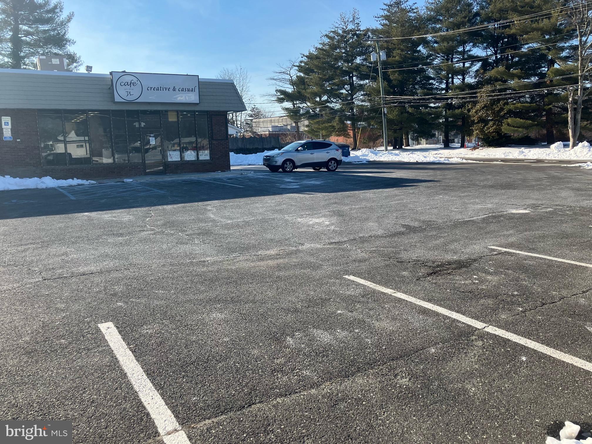 415 N WHITE HORSE PIKE