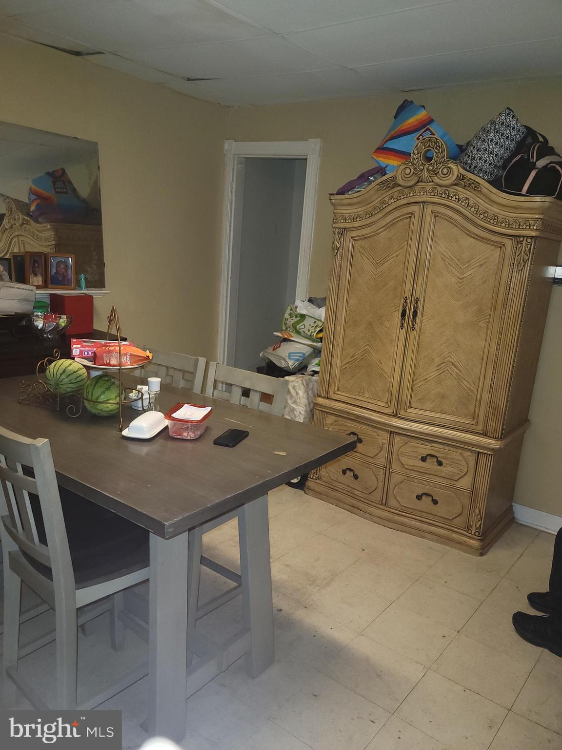 JOHNSTON SQUARE - Residential