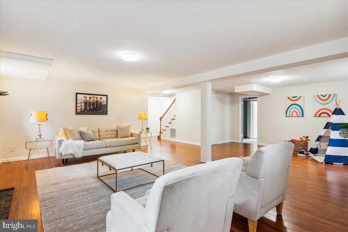 THE HAMLET - Residential