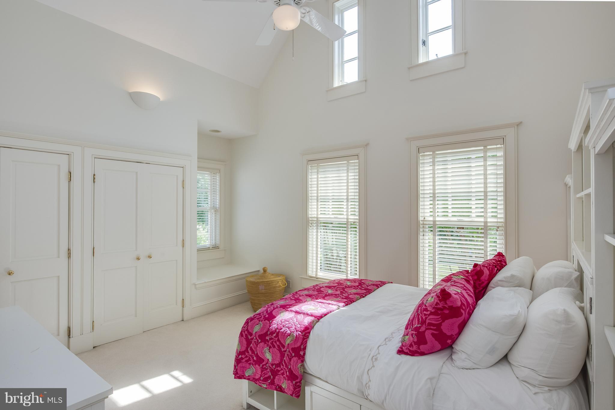 FISHING CREEK FARM - Residential