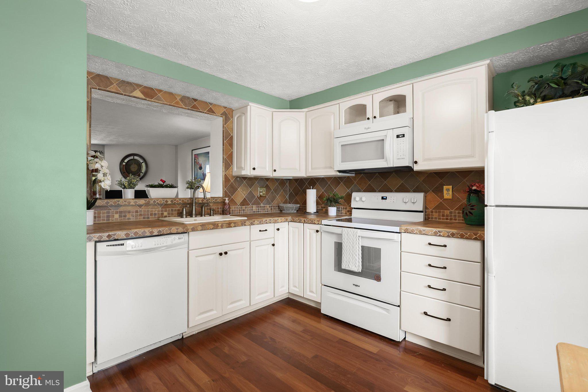 9422 GRANITE HILL ROAD