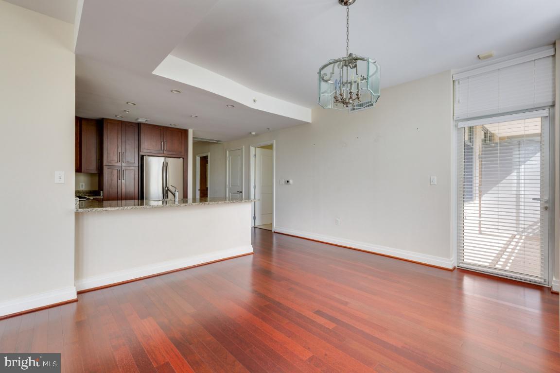 ONE PARK CREST CONDOMINIUM - Residential Lease