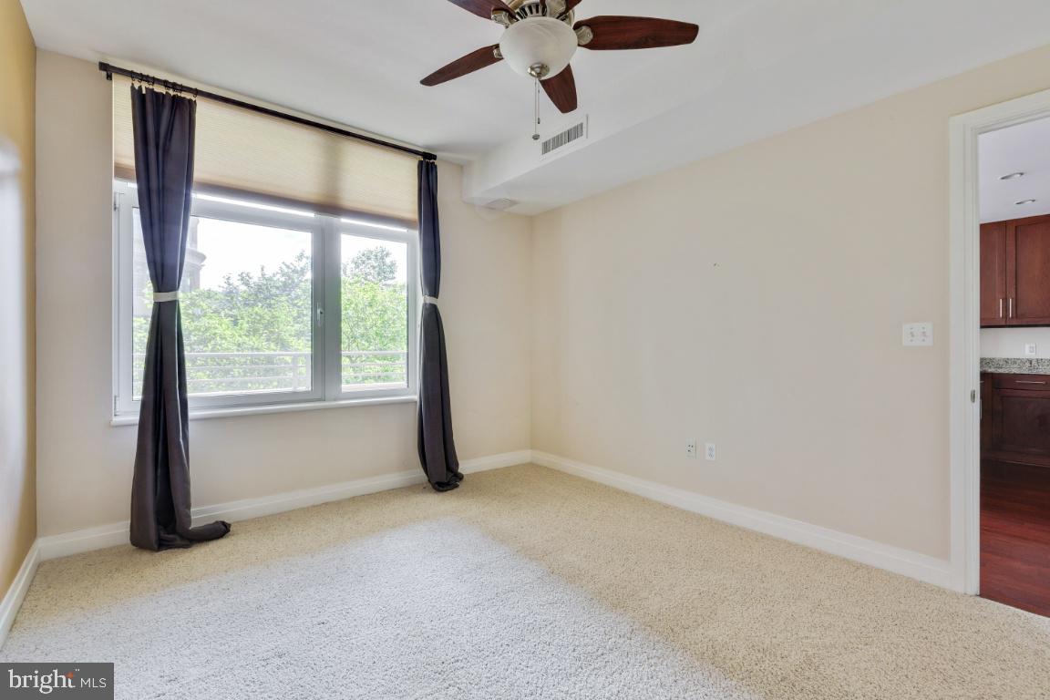 ONE PARK CREST CONDOMINIUM - Residential Lease