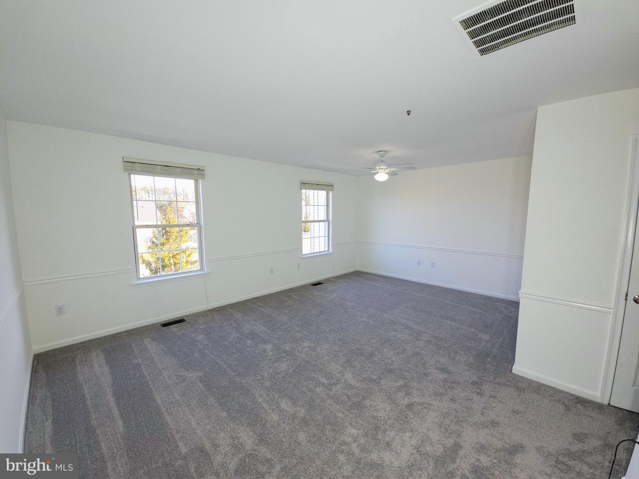 SEVEN OAKS - Residential