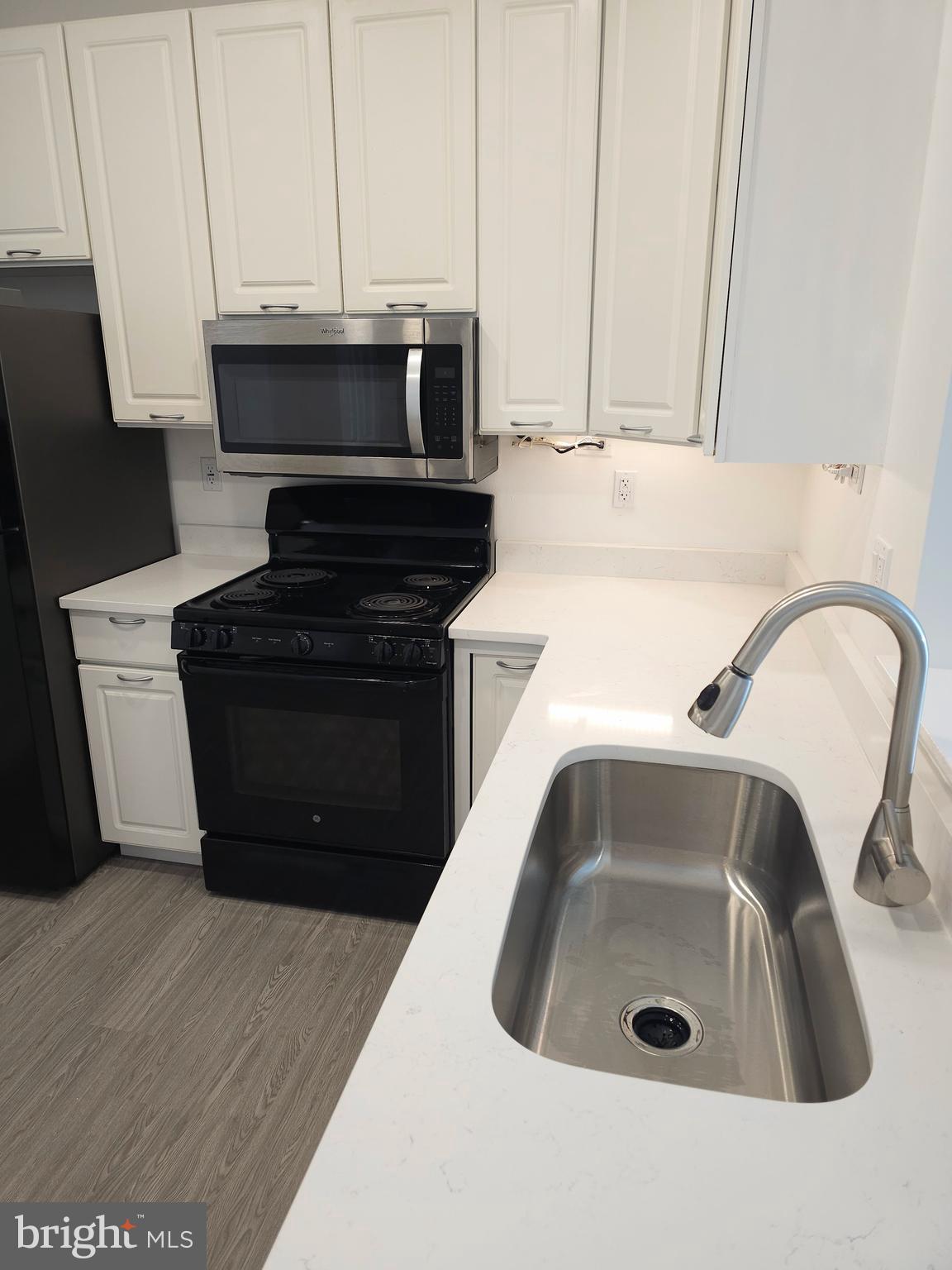 SEVEN OAKS - Residential