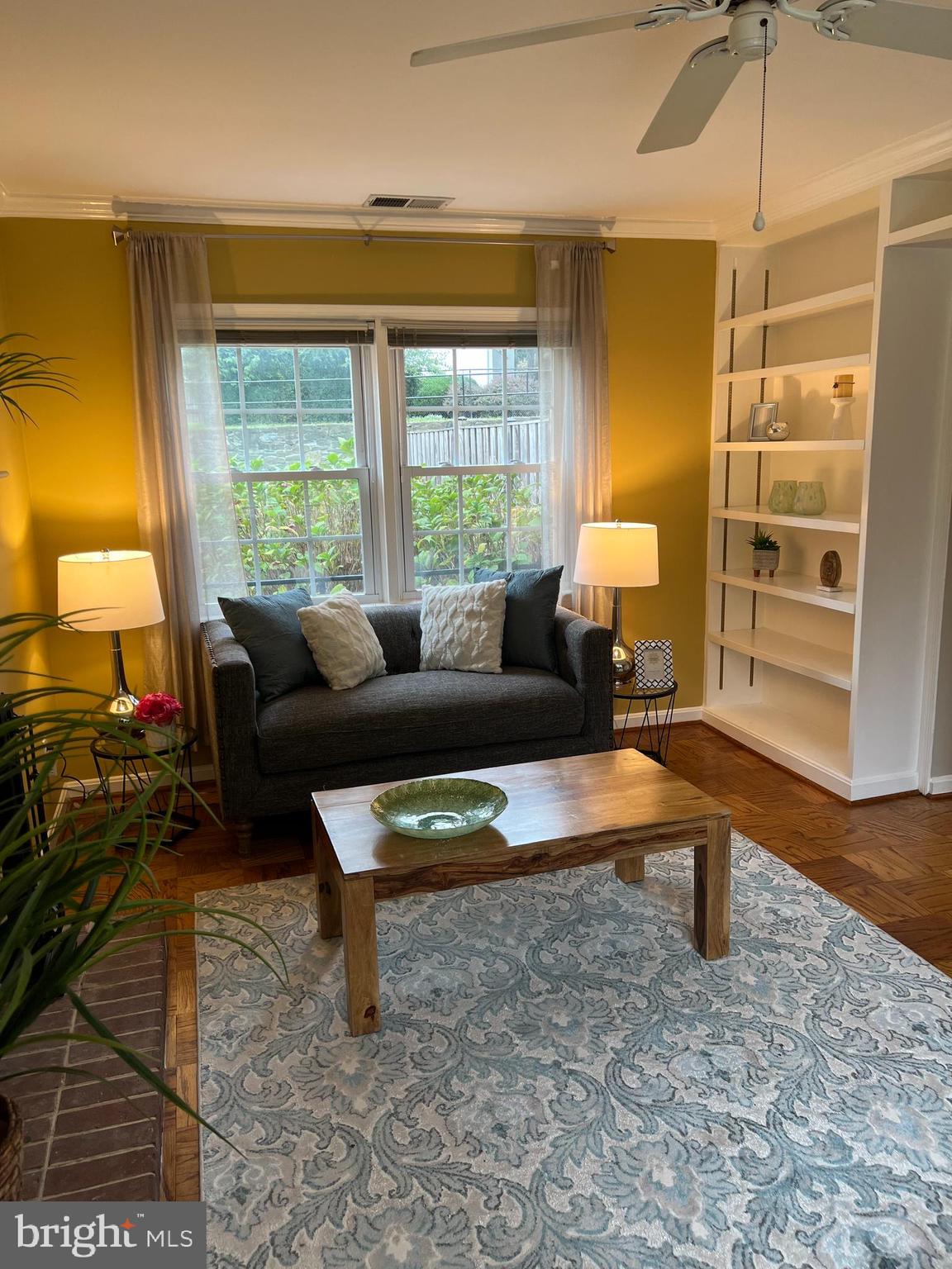 REGENT SQUARE - Residential