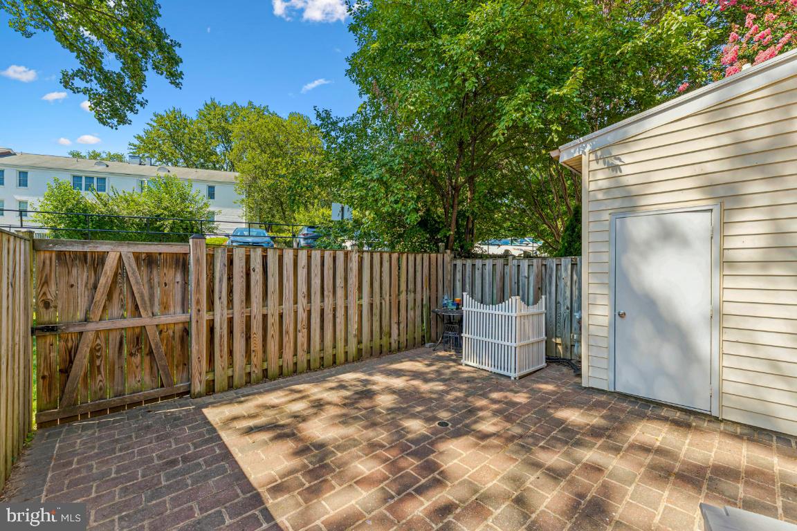 REGENT SQUARE - Residential