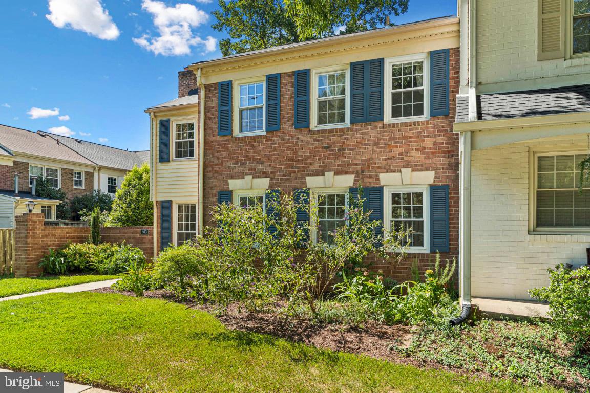 913 NELSON STREET 36-913