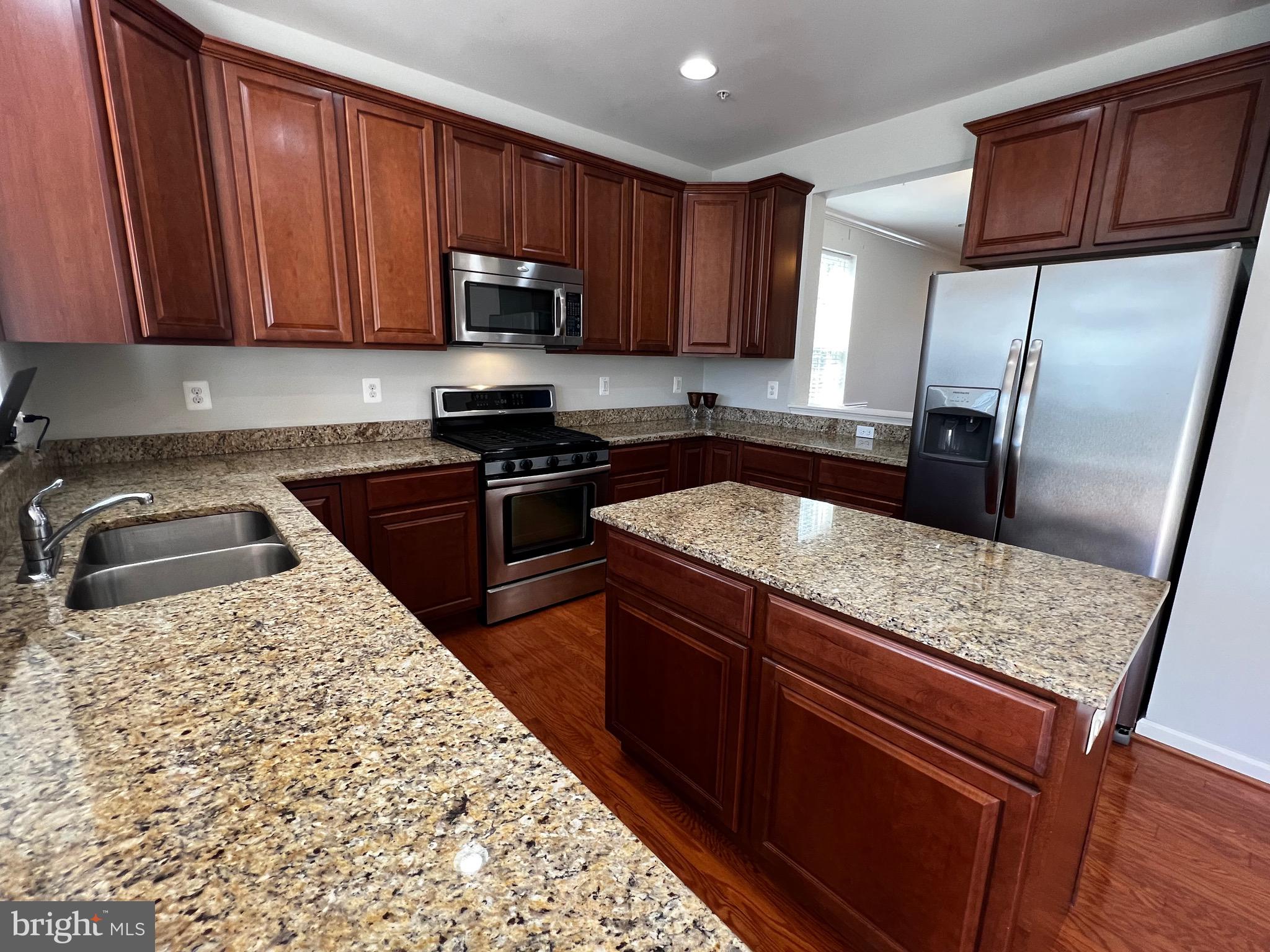 PRIMROSE PARK - Residential Lease